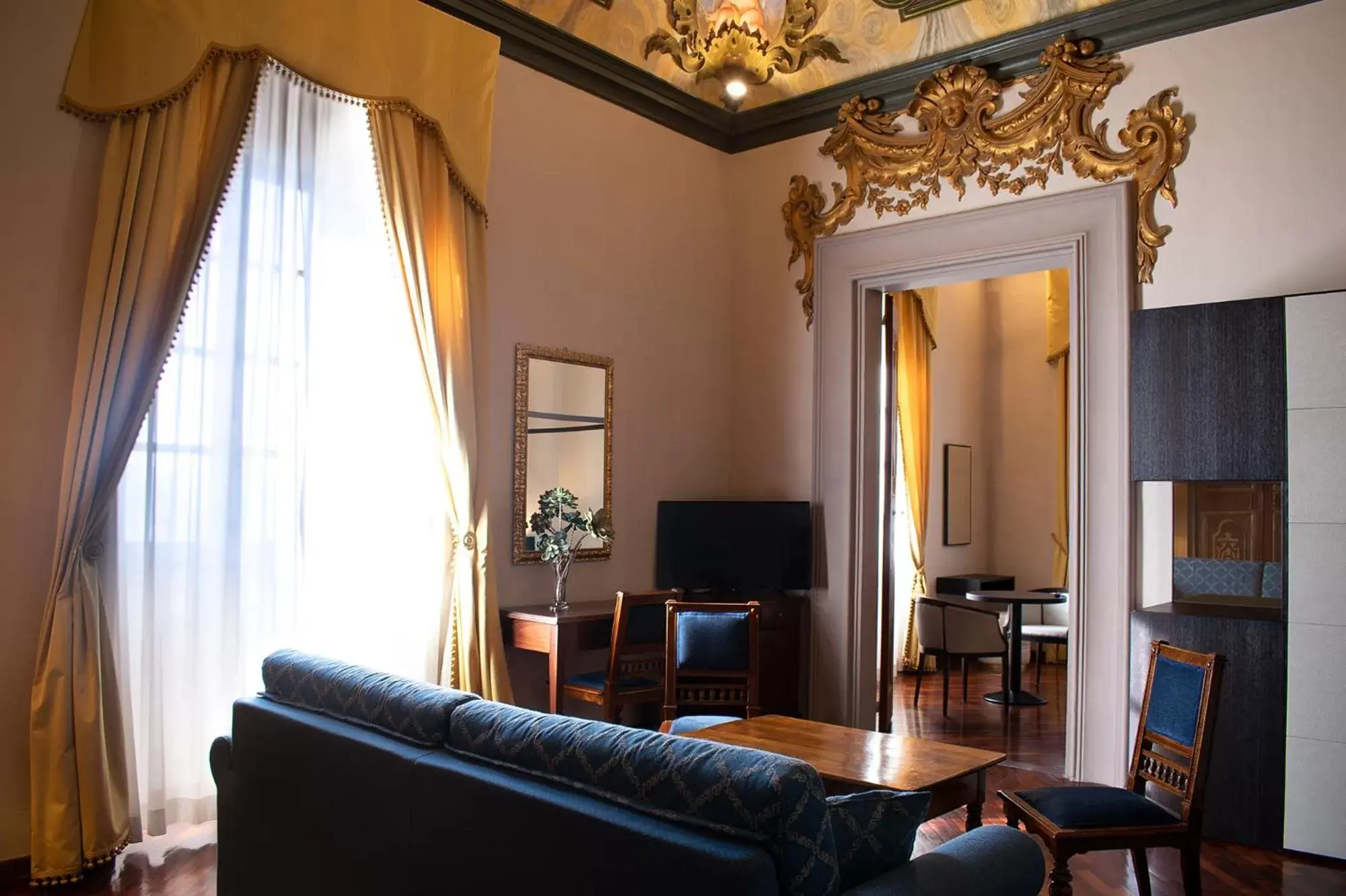 Living room, Seating Area in Bosone Palace