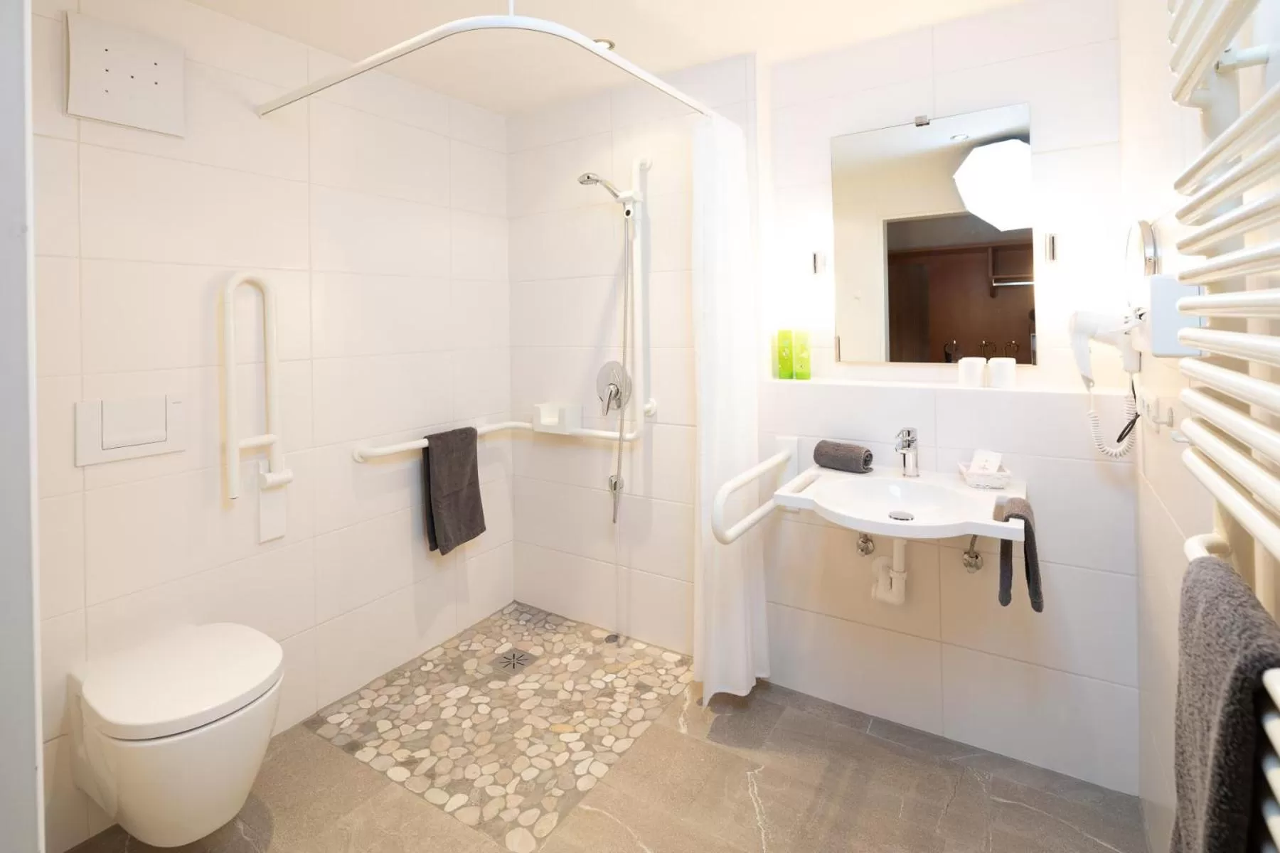 Bathroom in Familien- und Wellnesshotel "Viktoria"