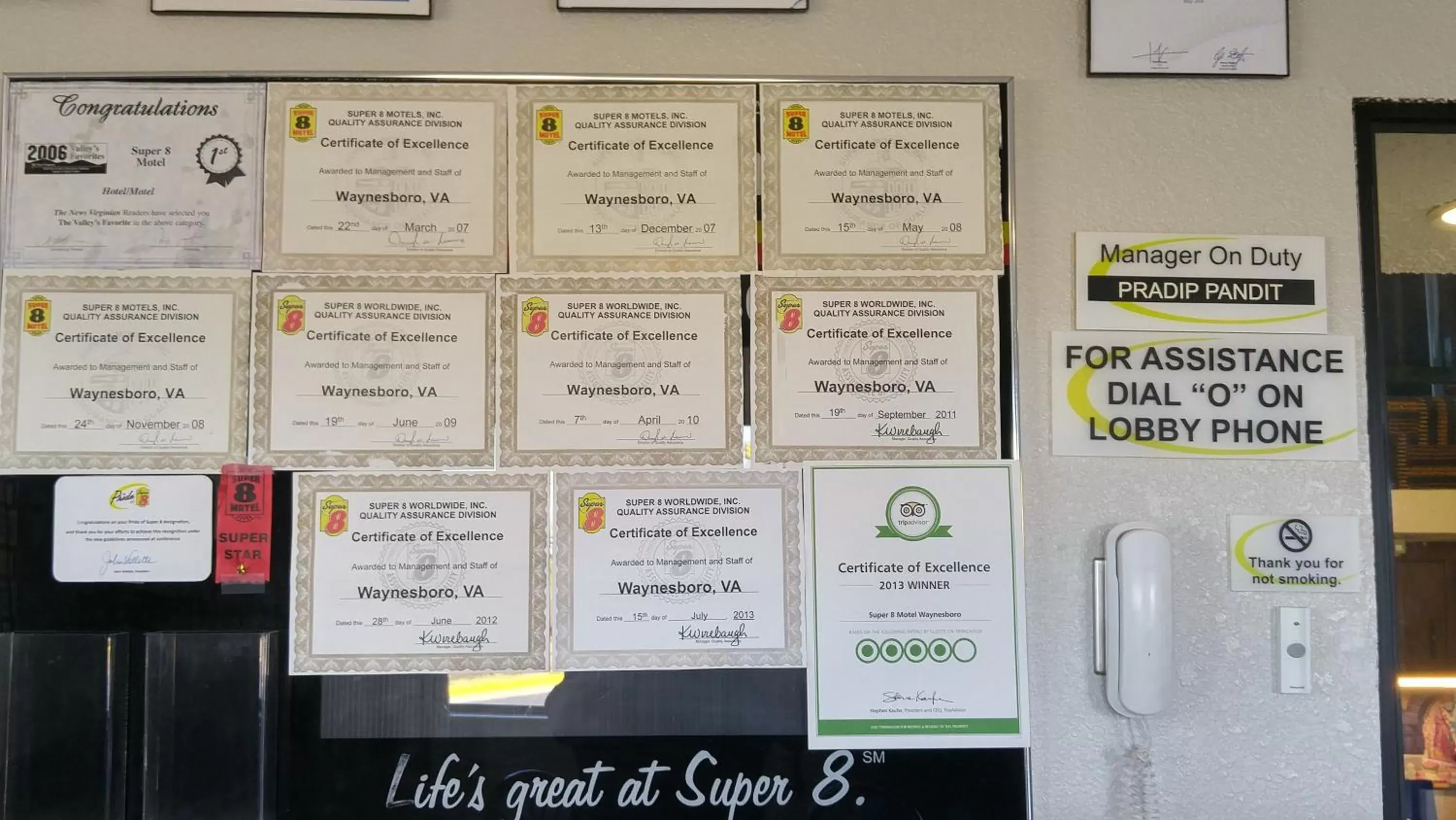 Logo/Certificate/Sign in Super 8 by Wyndham Waynesboro