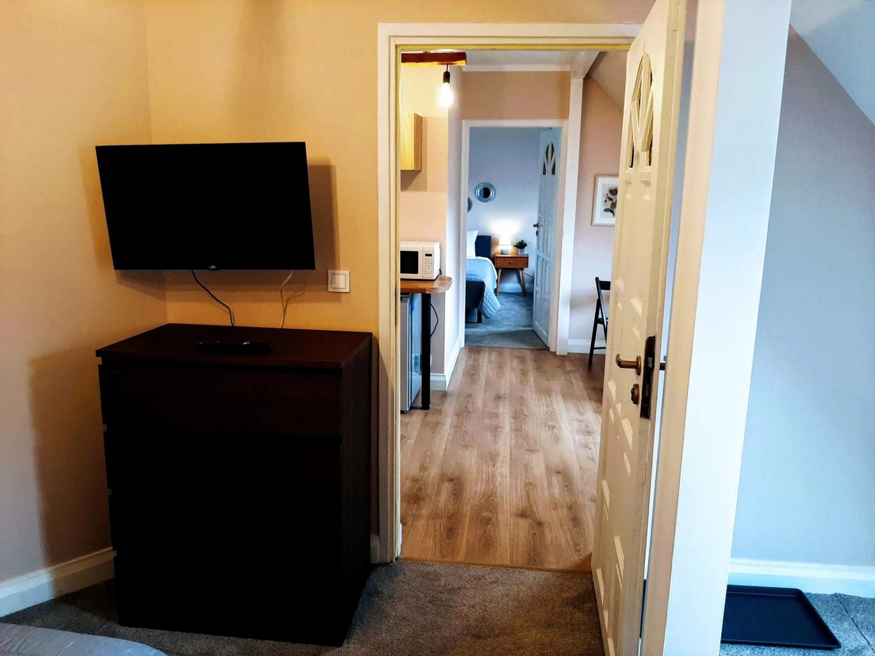 Communal lounge/ TV room in Drzewna Apartamenty - Kupiecka 5