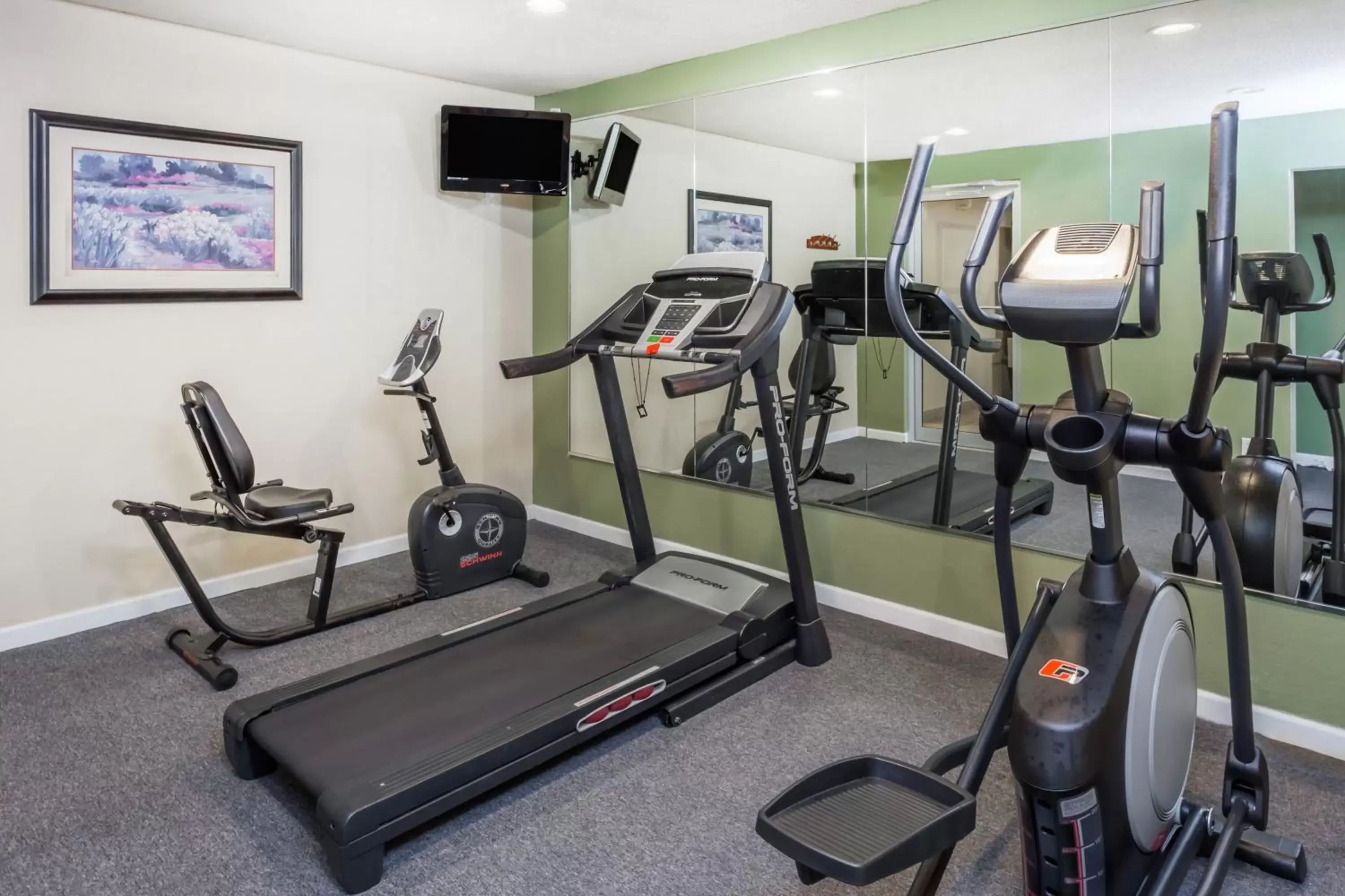 Fitness centre/facilities, Fitness Center/Facilities in Baymont by Wyndham Peoria