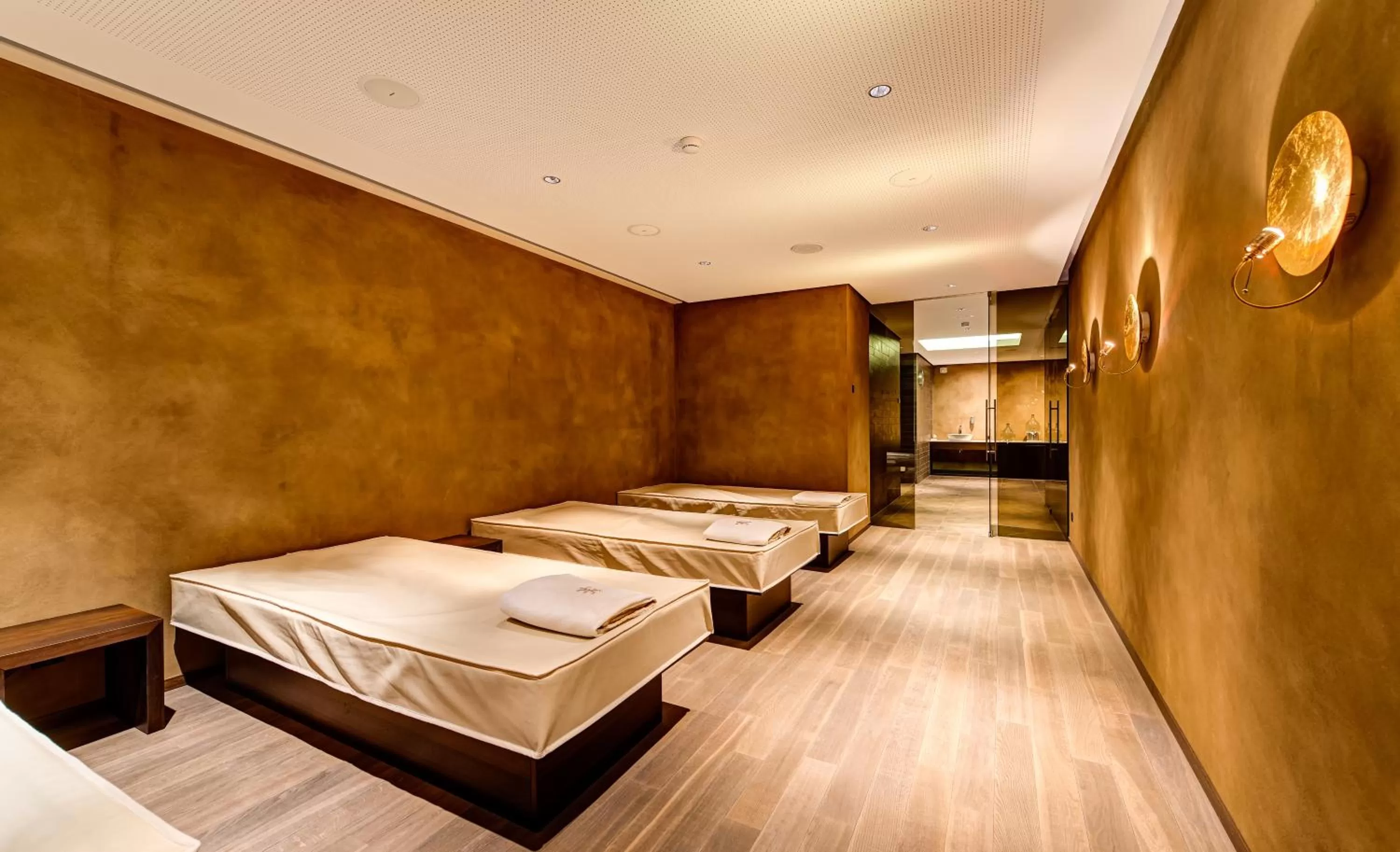 Spa and wellness centre/facilities, Bed in Wellnesshotel Golfpanorama