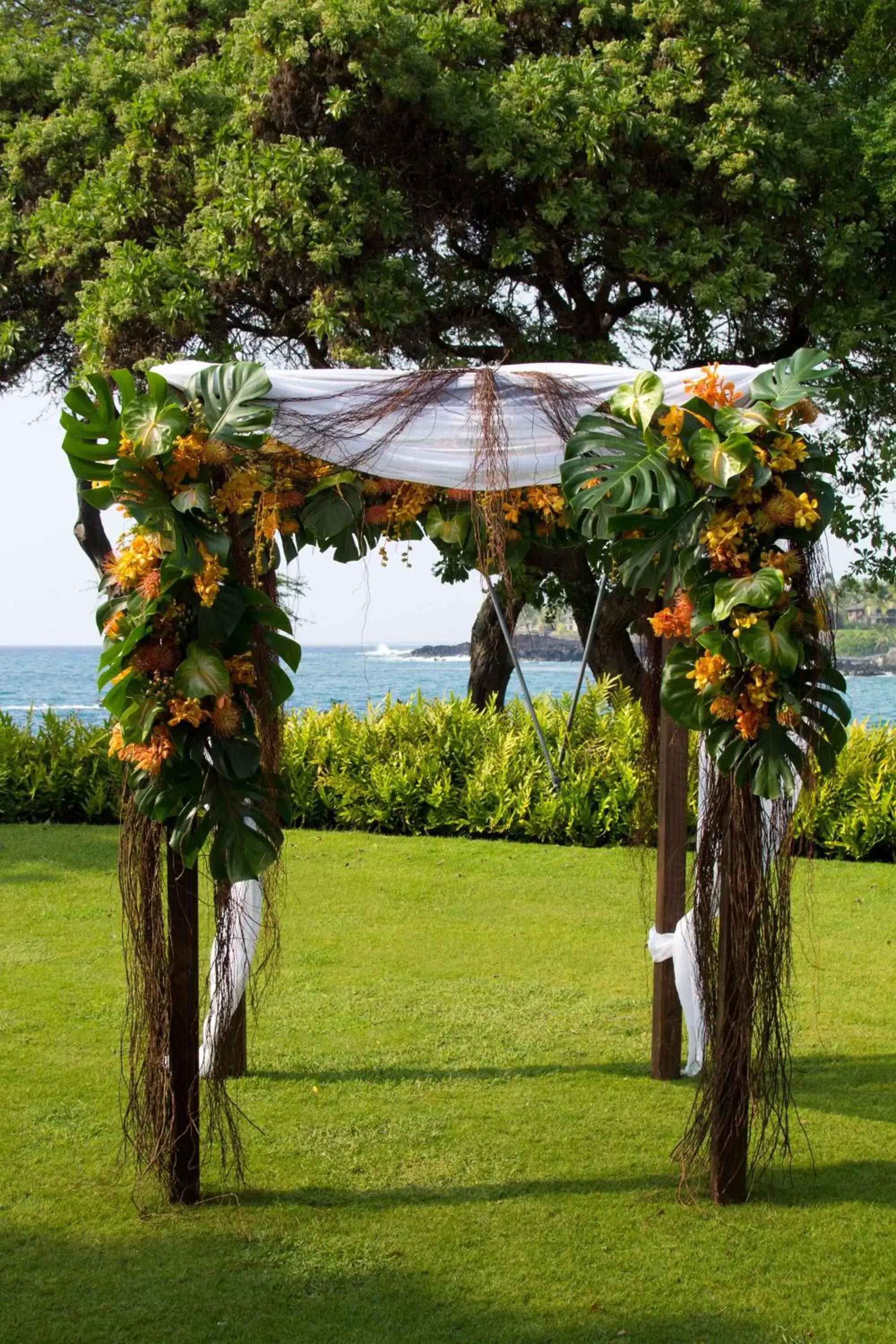 wedding, Garden in Outrigger Kona Resort and Spa