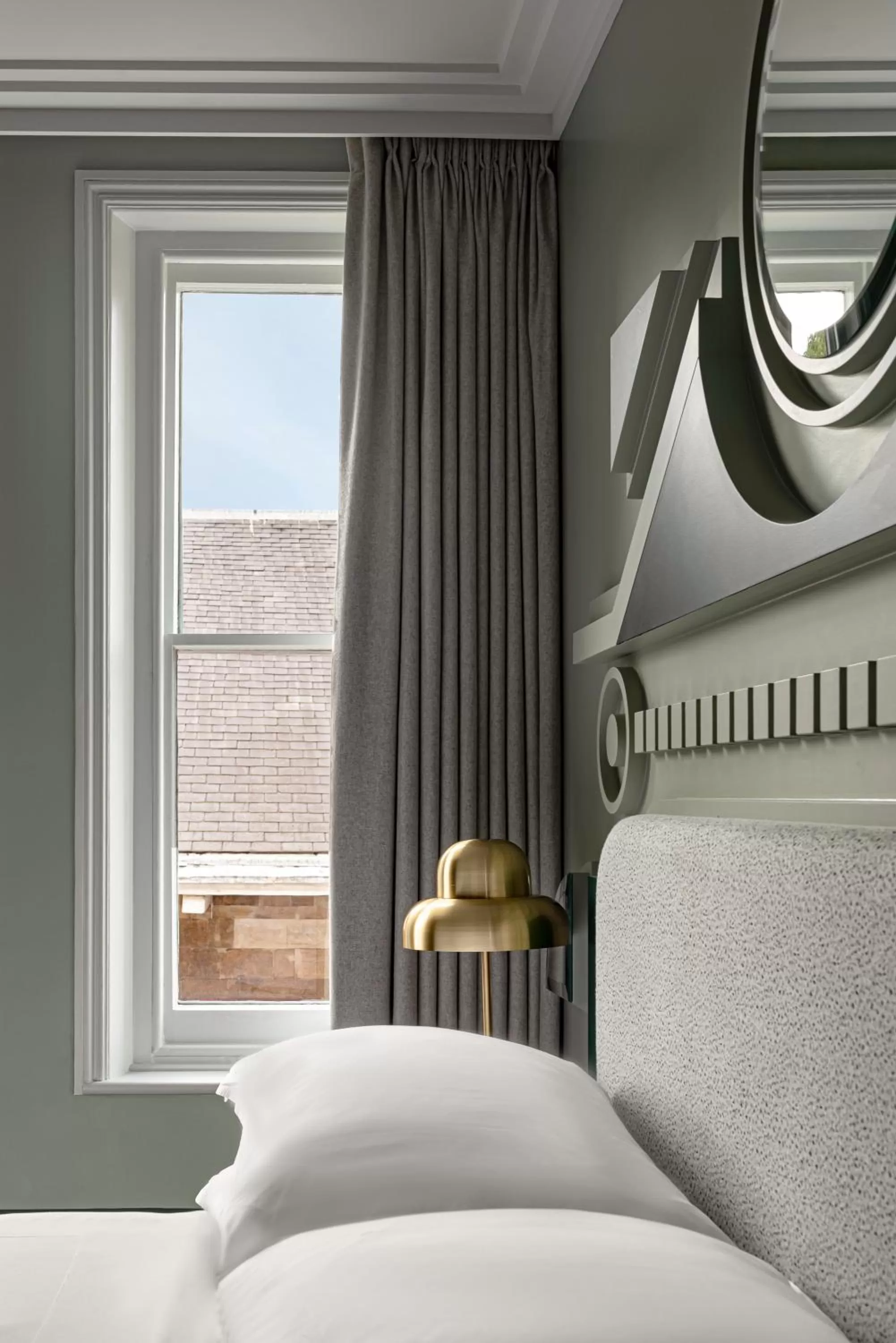 Bed in Henrietta Experimental