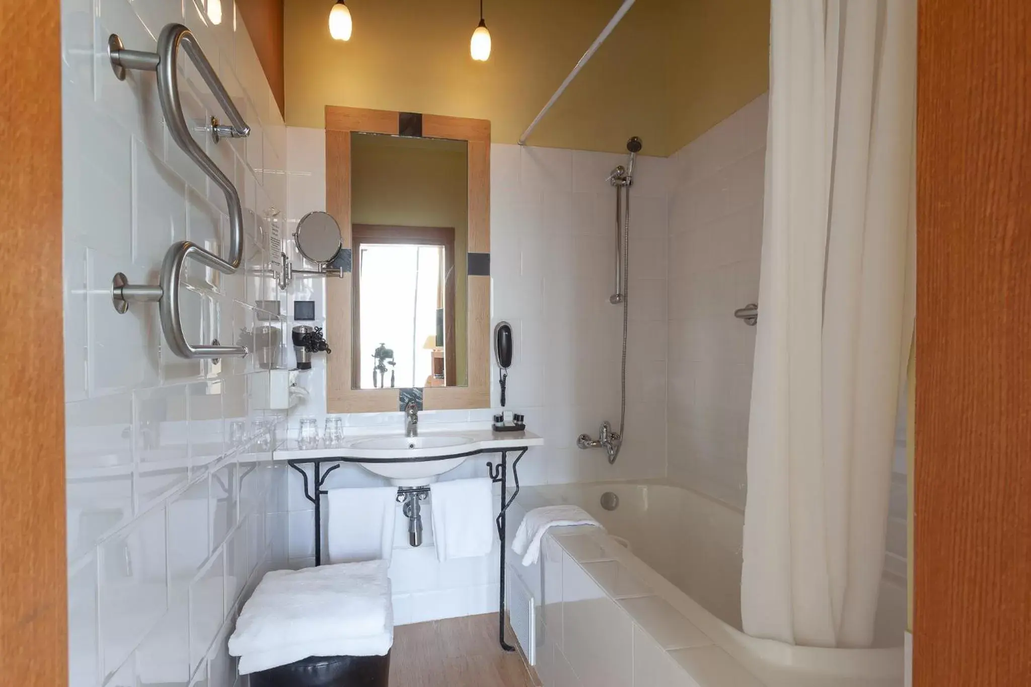 Bathroom in BEST WESTERN Santakos Hotel