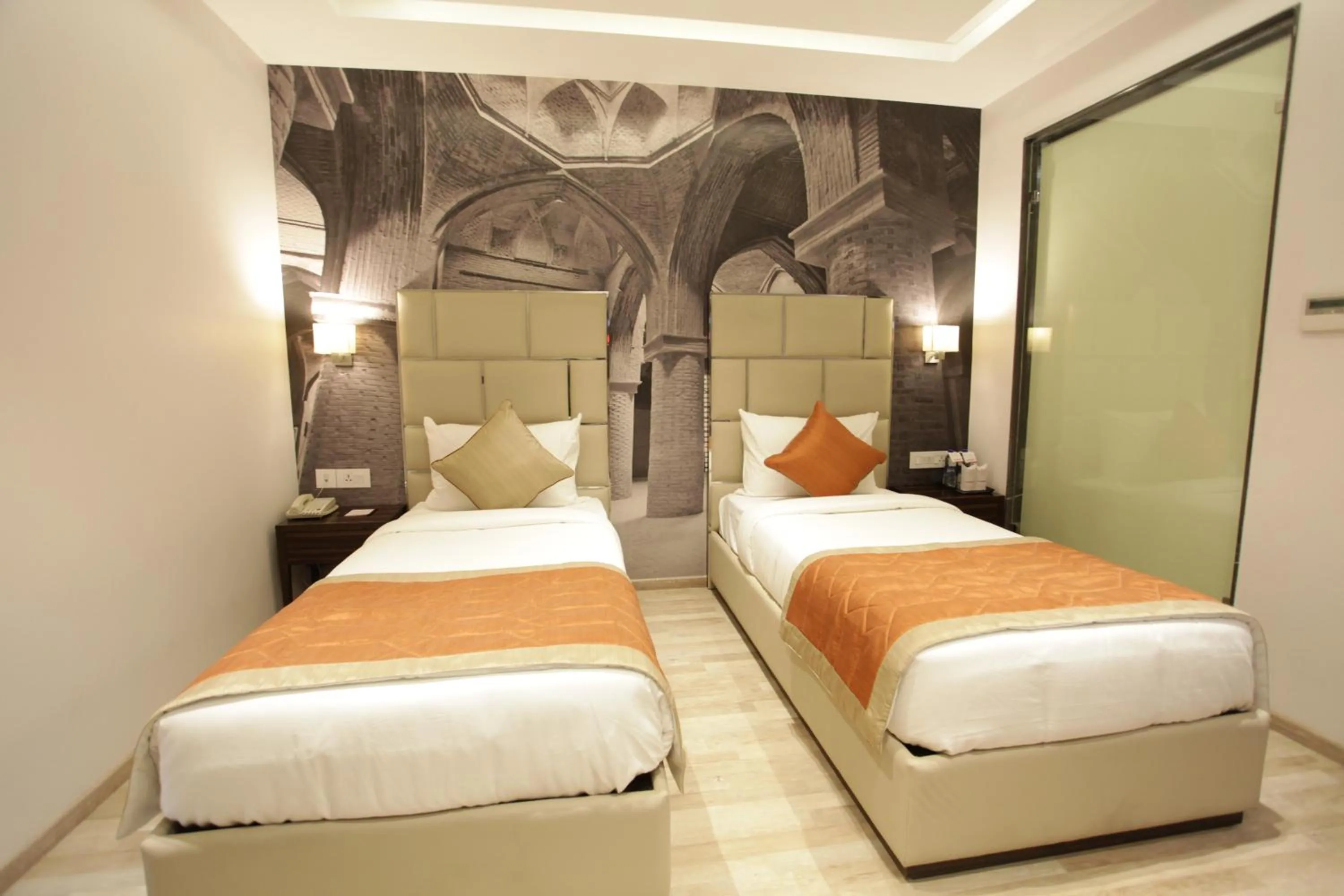 Photo of the whole room, Bed in Kaisons Inn (Near Apollo Hospital)