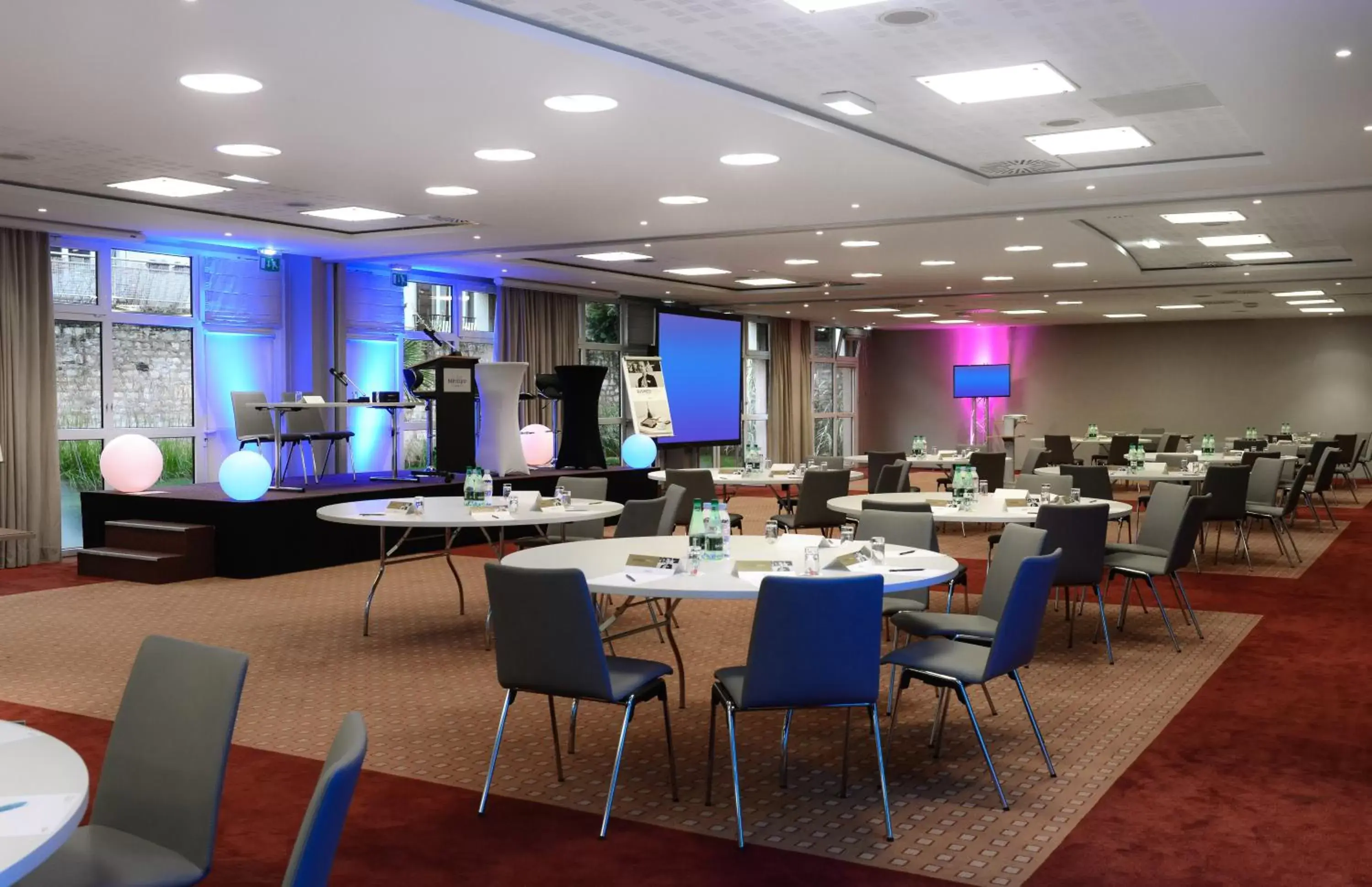 Meeting/conference room, Restaurant/Places to Eat in Mercure Caen Centre Port De Plaisance