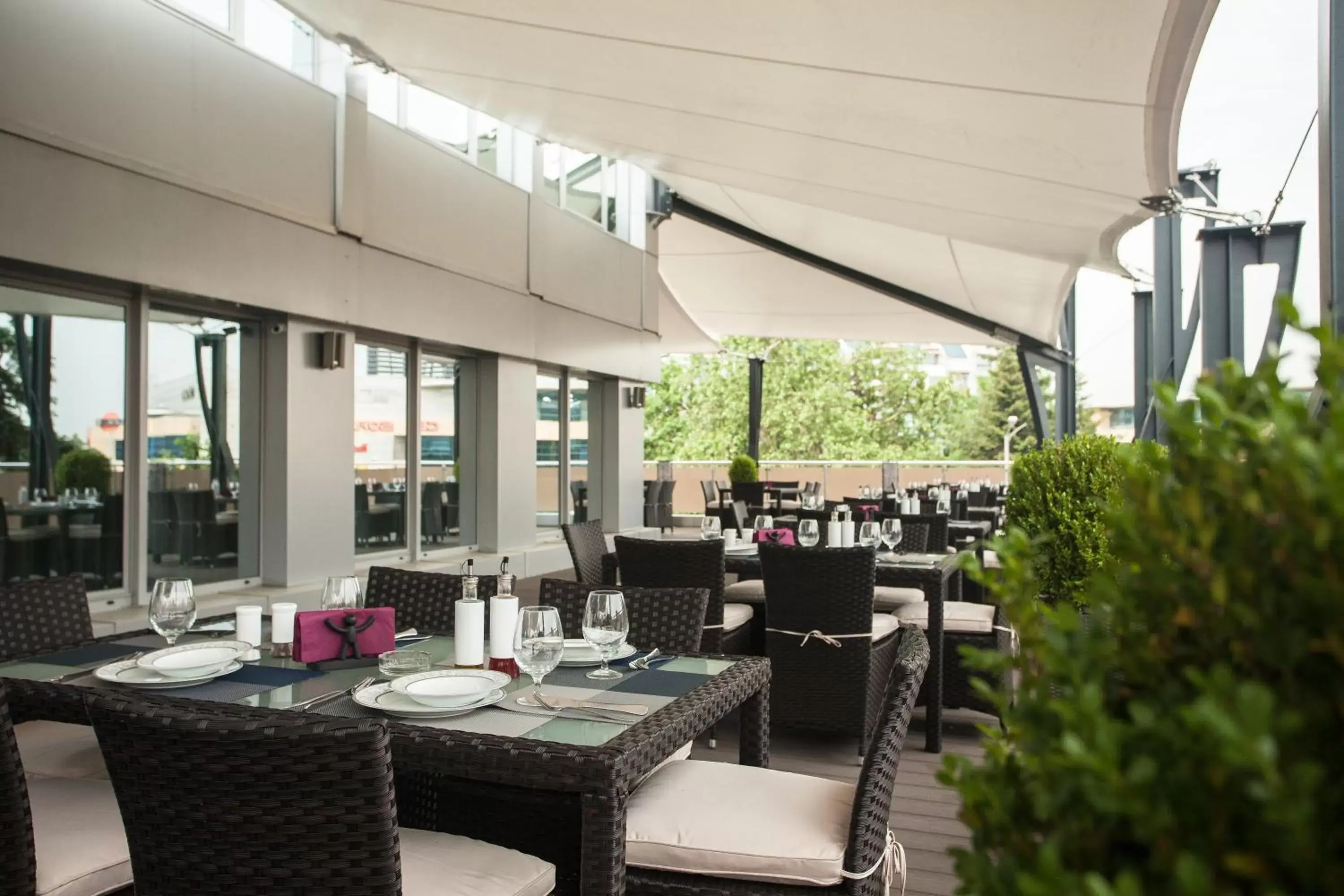 Balcony/Terrace, Restaurant/Places to Eat in Hemus Hotel Sofia