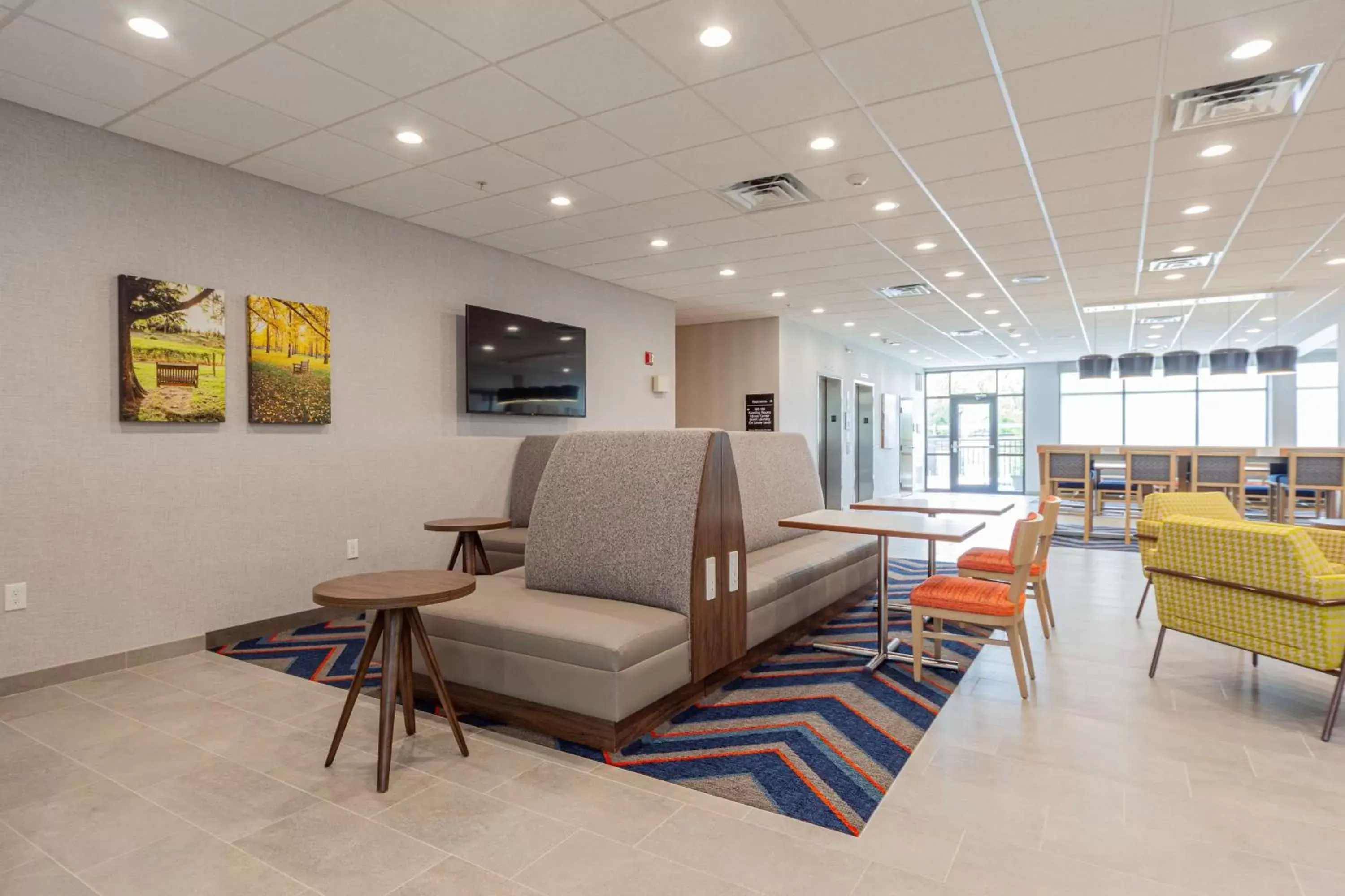 Lobby or reception in Hampton Inn Winchester