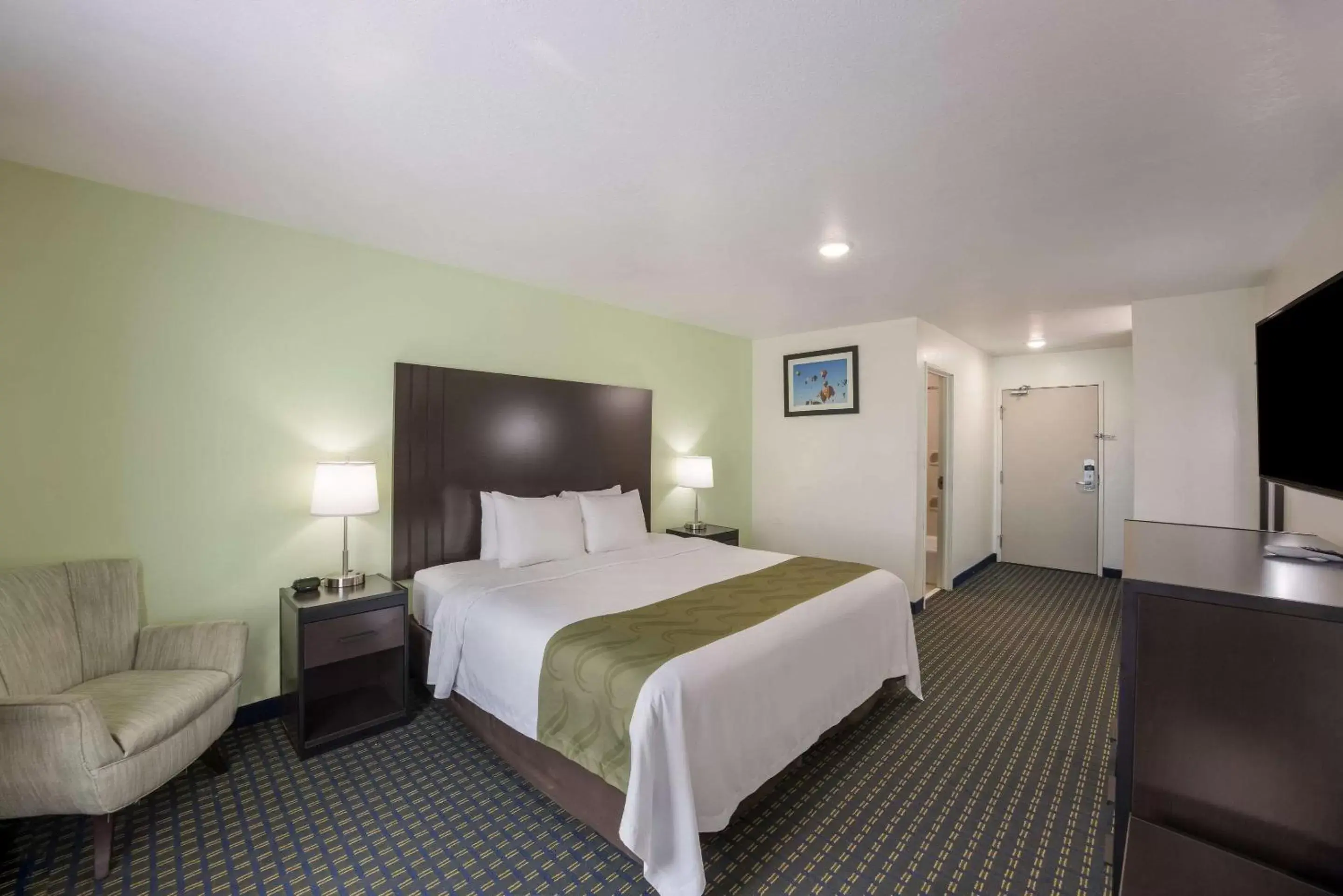 Bedroom, Bed in Quality Inn & Suites Clayton, NM Bedroom, Bed in Quality Inn & Suites Clayton, NM