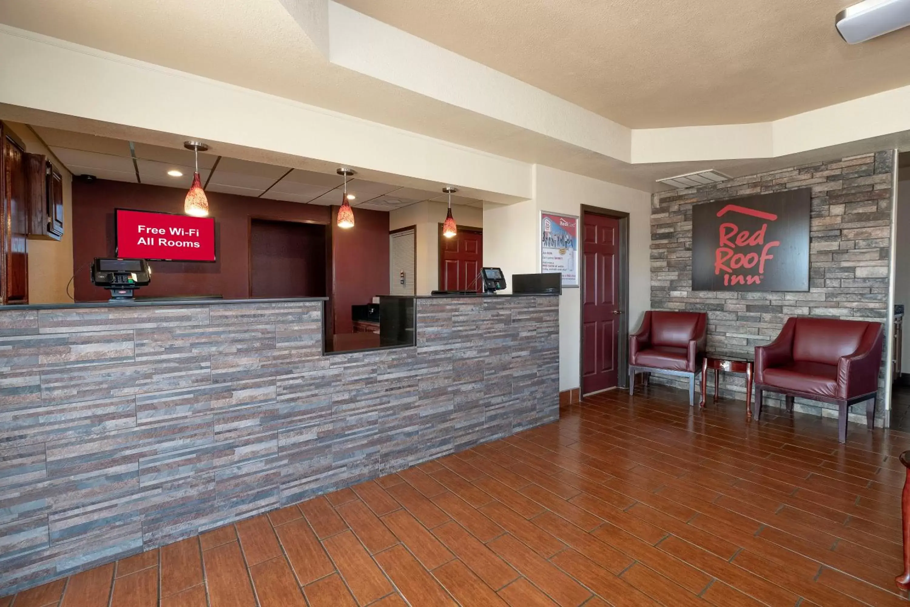 Lobby or reception, Lounge/Bar in Red Roof Inn Childress