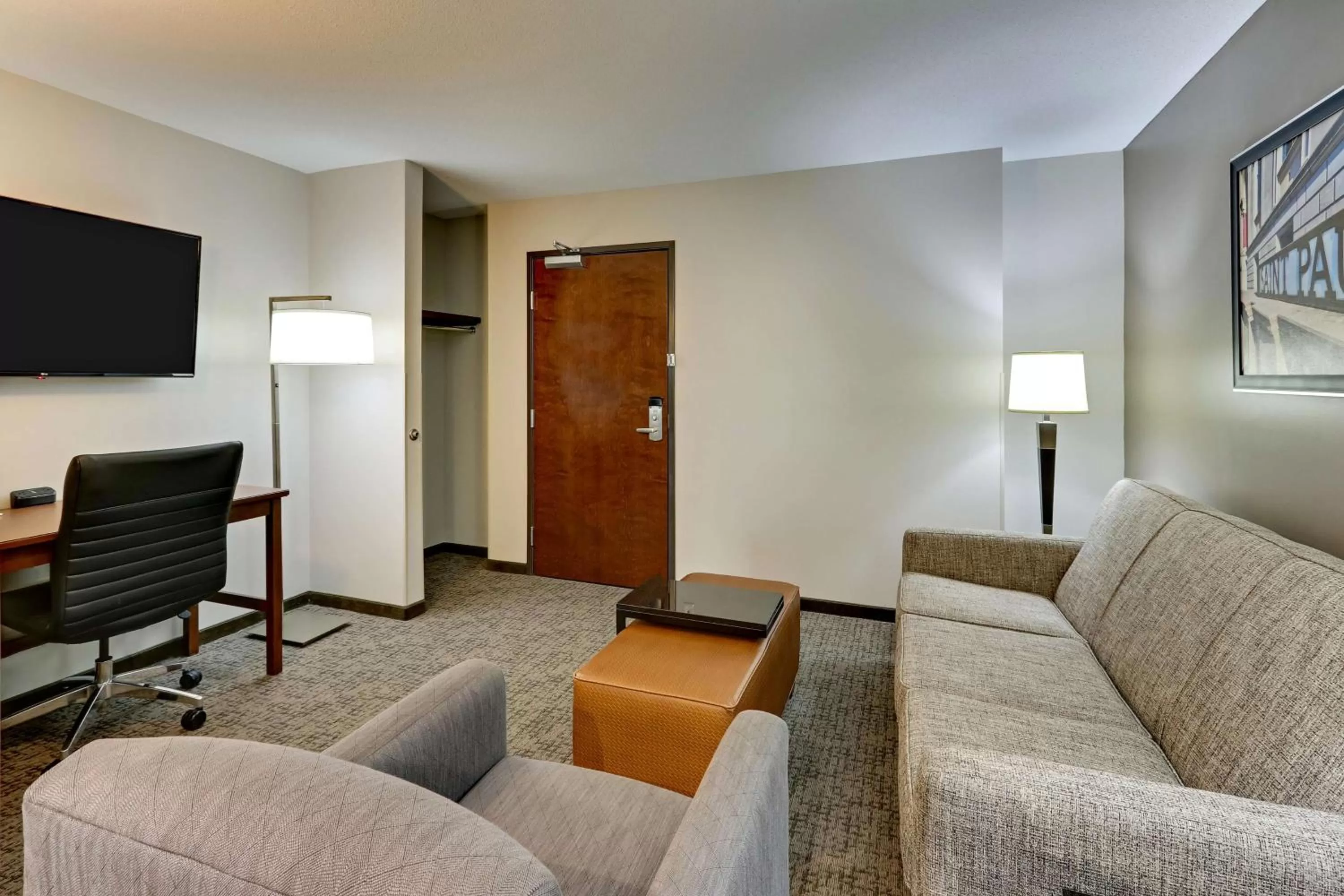 Queen Suite with Sofa Bed - Hearing Accessible in Drury Plaza Hotel St. Paul Downtown