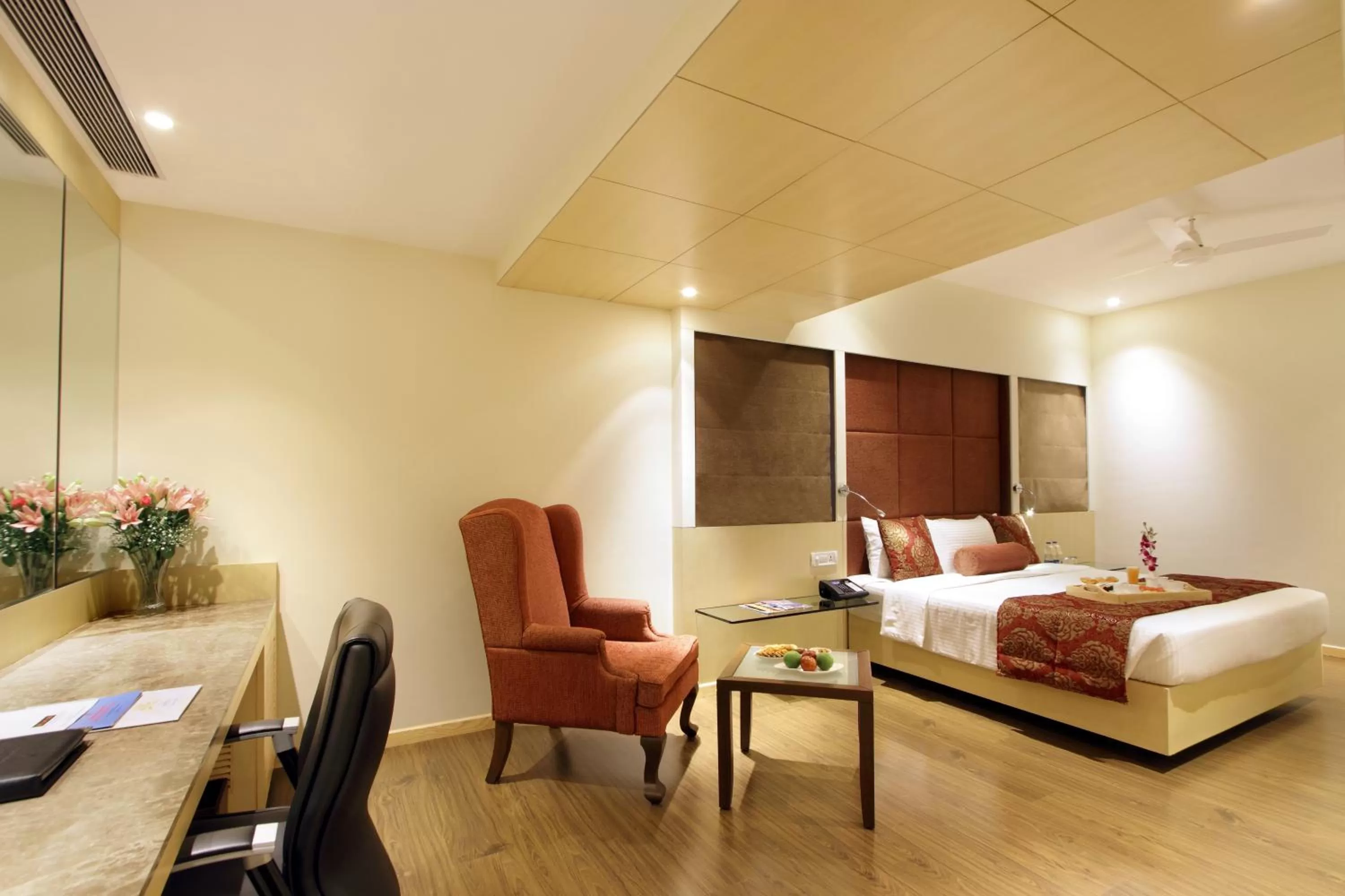 Photo of the whole room, Bed in Hotel Express Towers