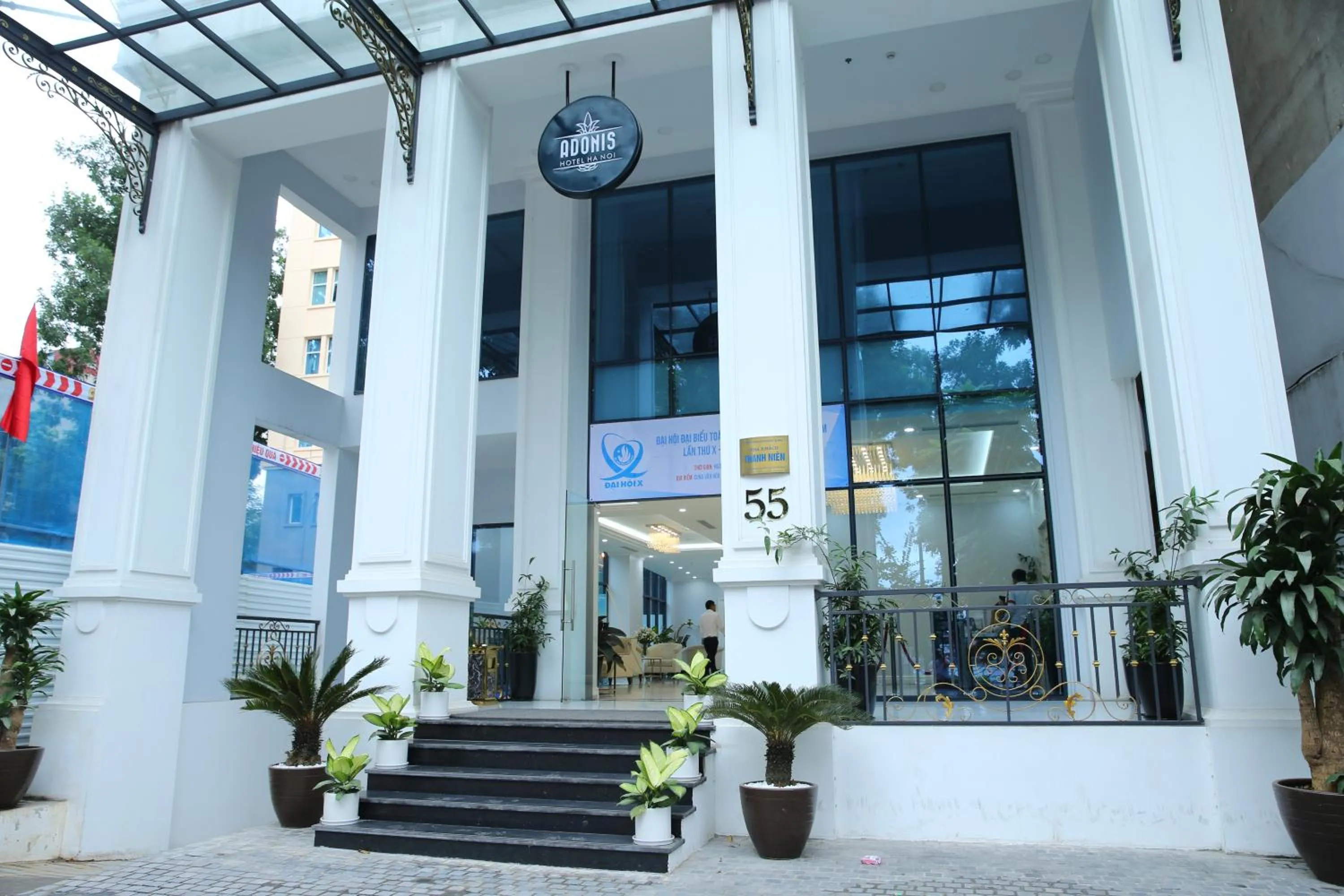 Facade/entrance in Adonis Hotel