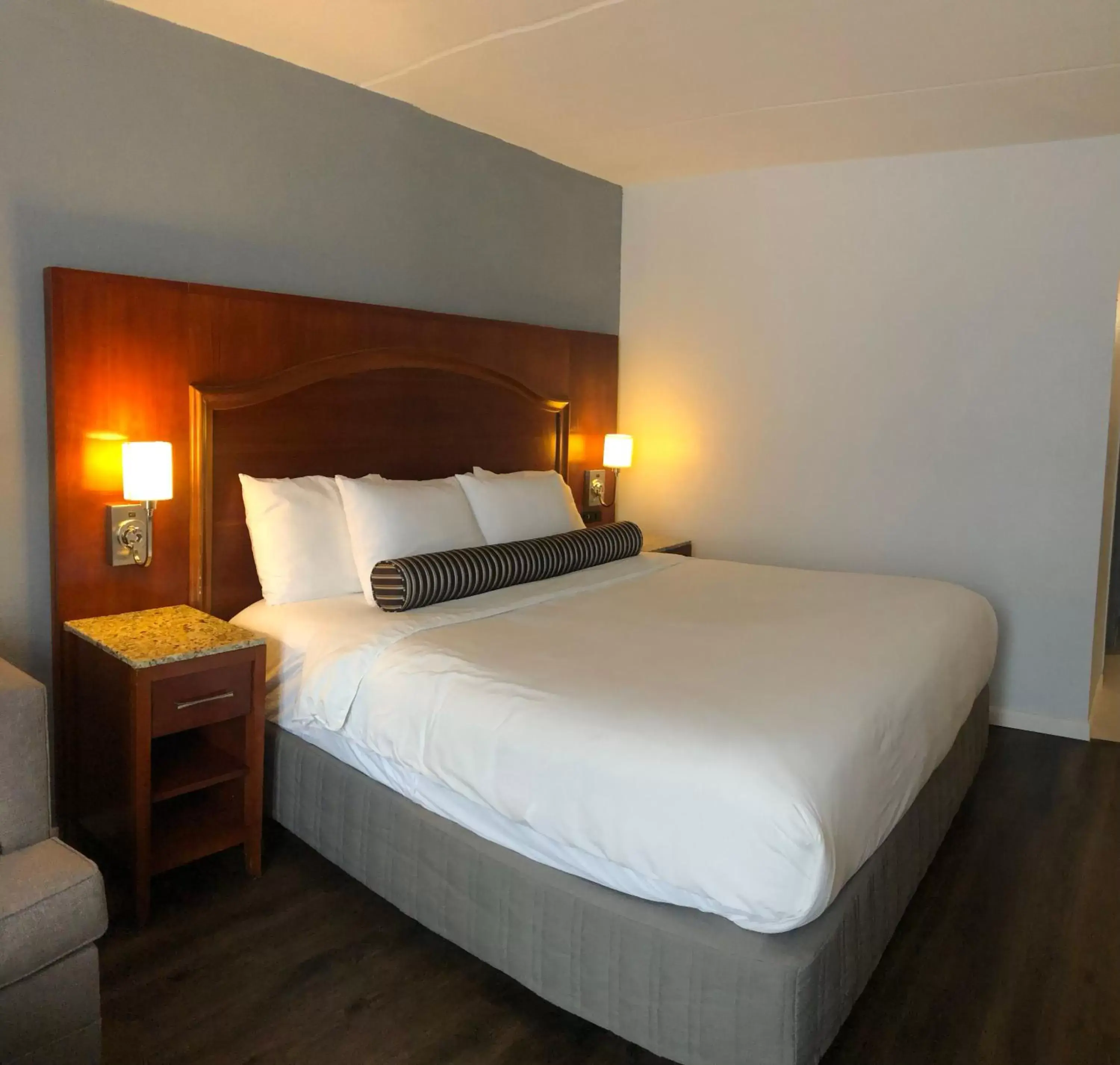 Bed in The Grand Hotel Spindletop Bed in The Grand Hotel Spindletop