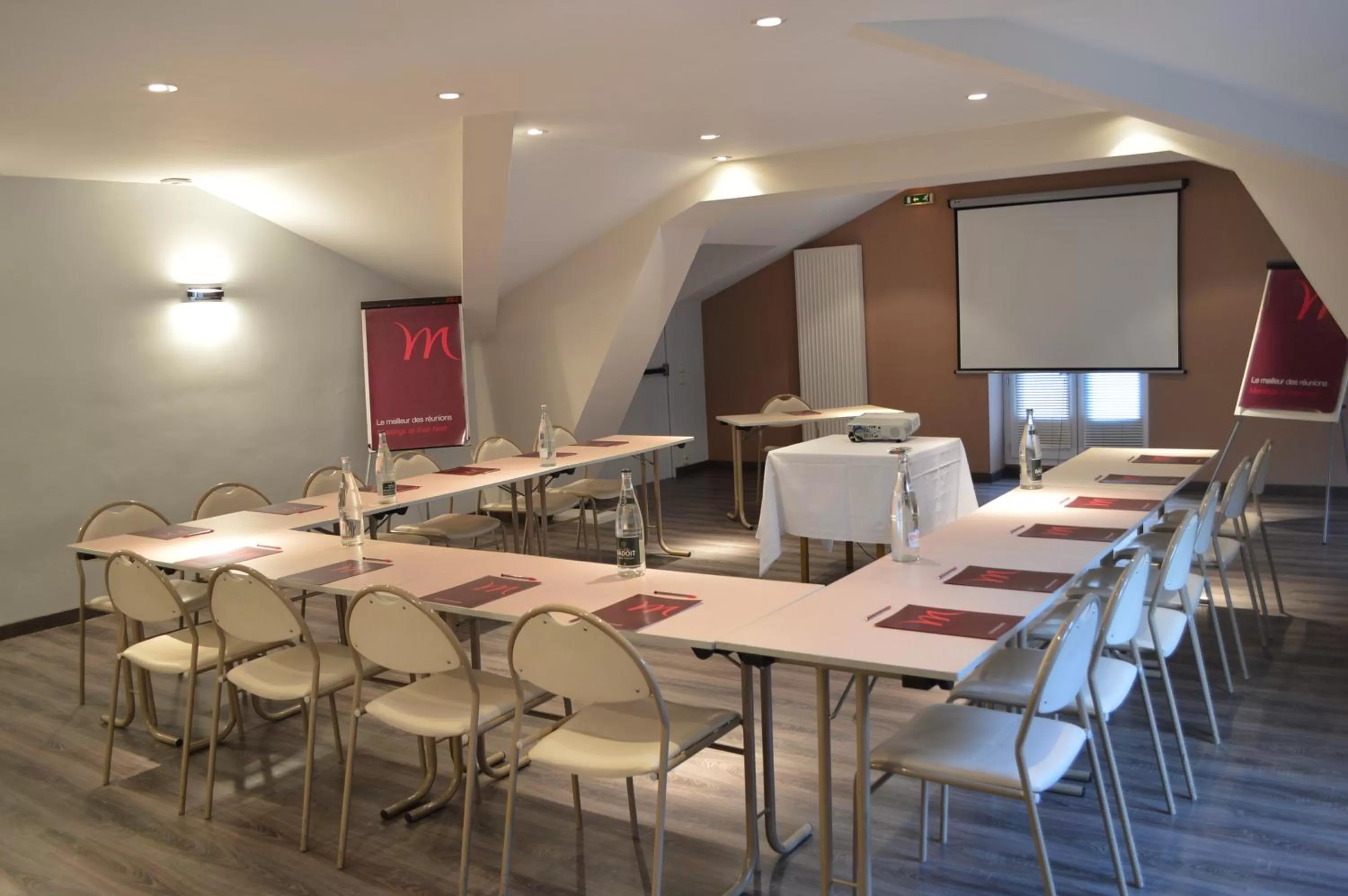 Business facilities in Hôtel Mercure Saint-Nectaire Spa & Bien-être