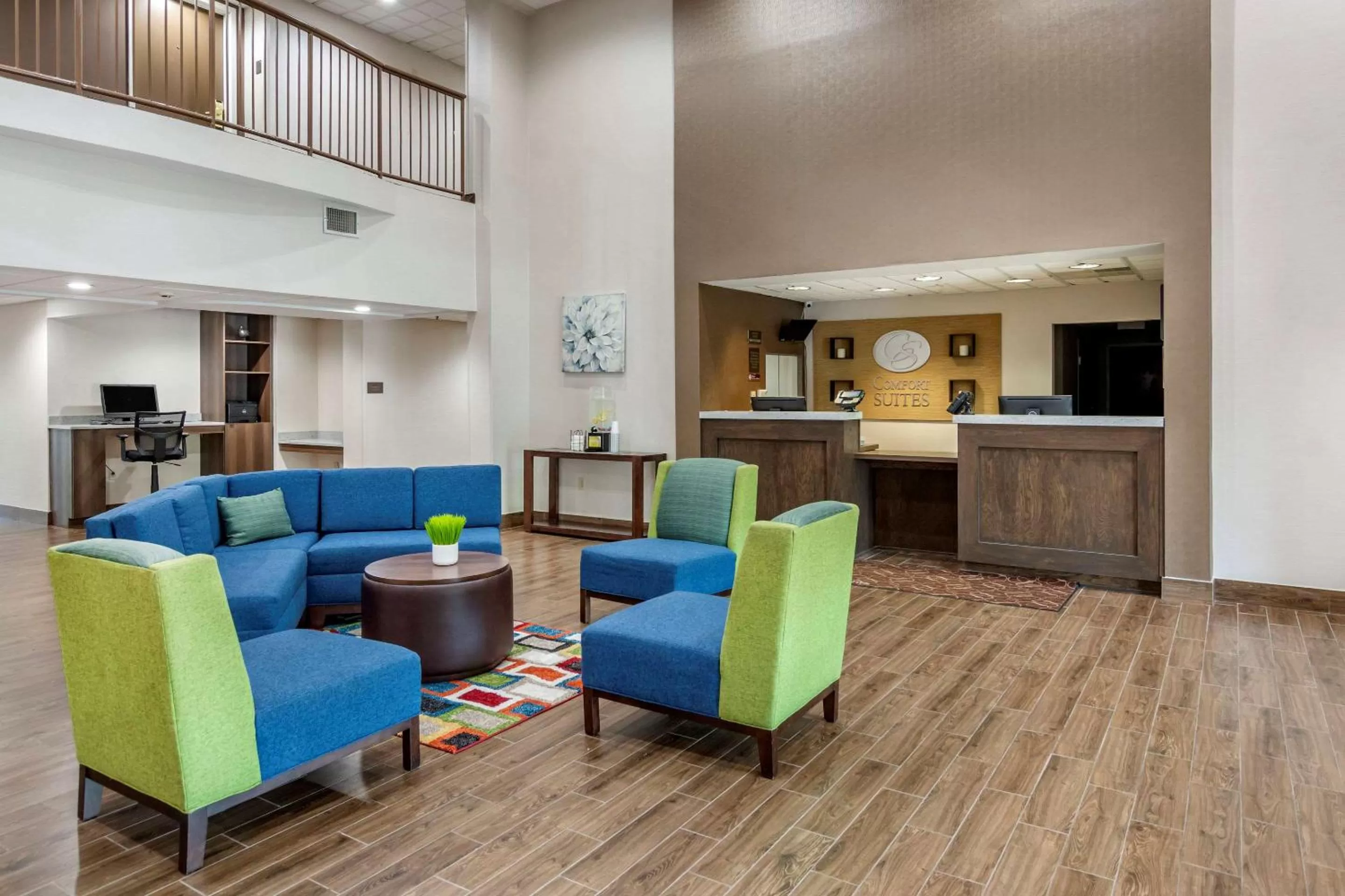 Lobby or reception in Comfort Suites Southpark