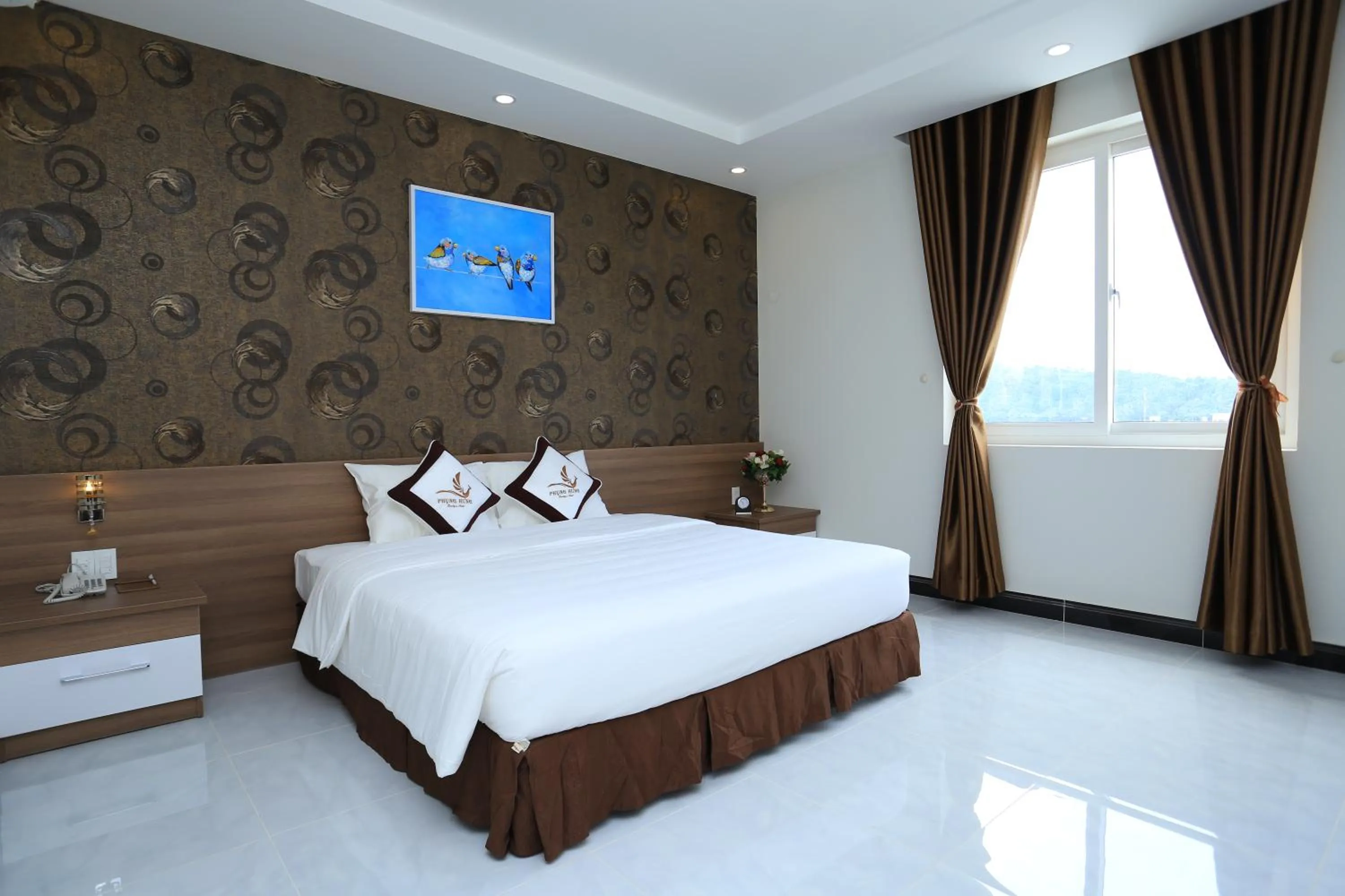 Deluxe Double Room in Phung Hung Boutique Hotel