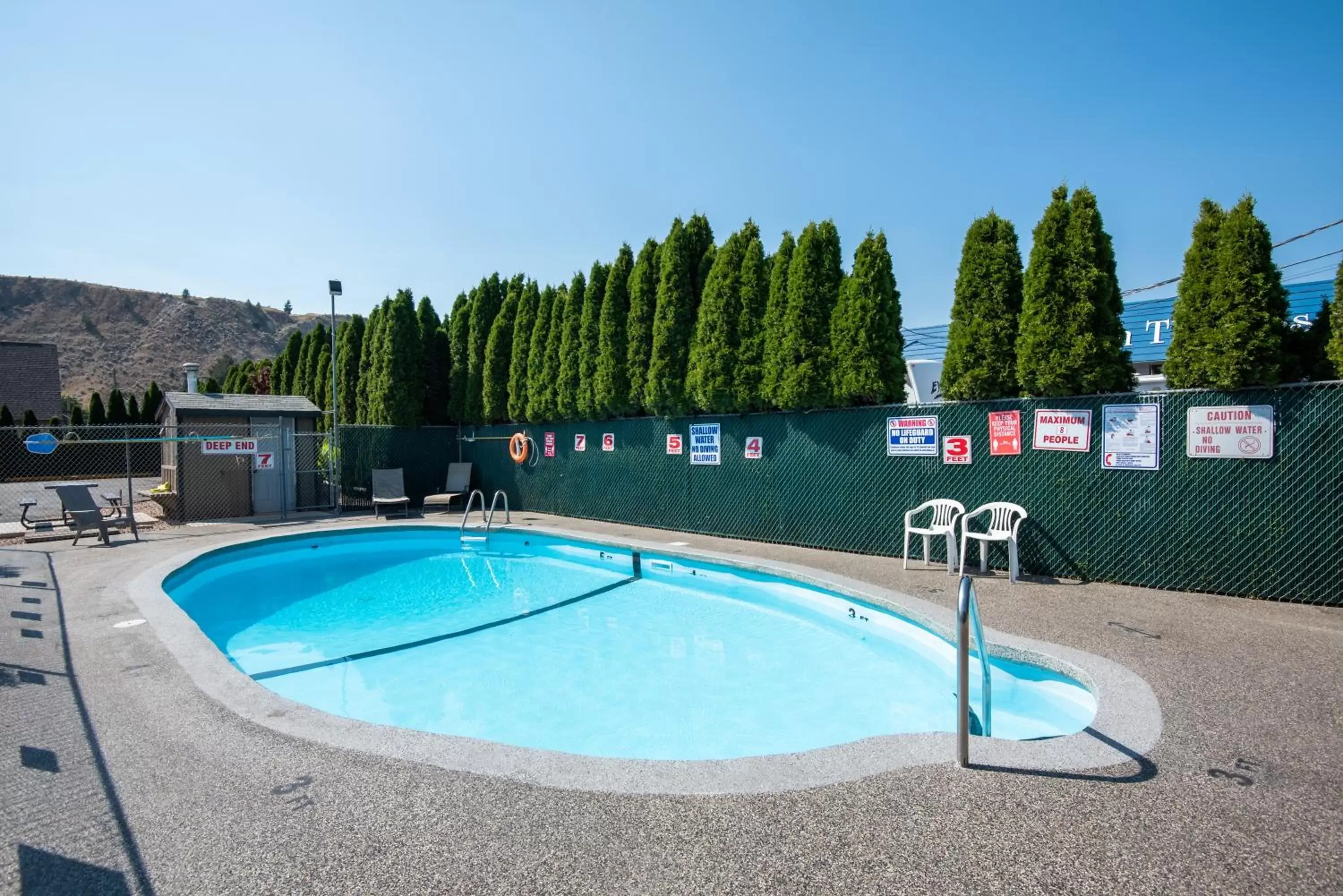 Swimming Pool in Super 8 by Wyndham Kamloops East