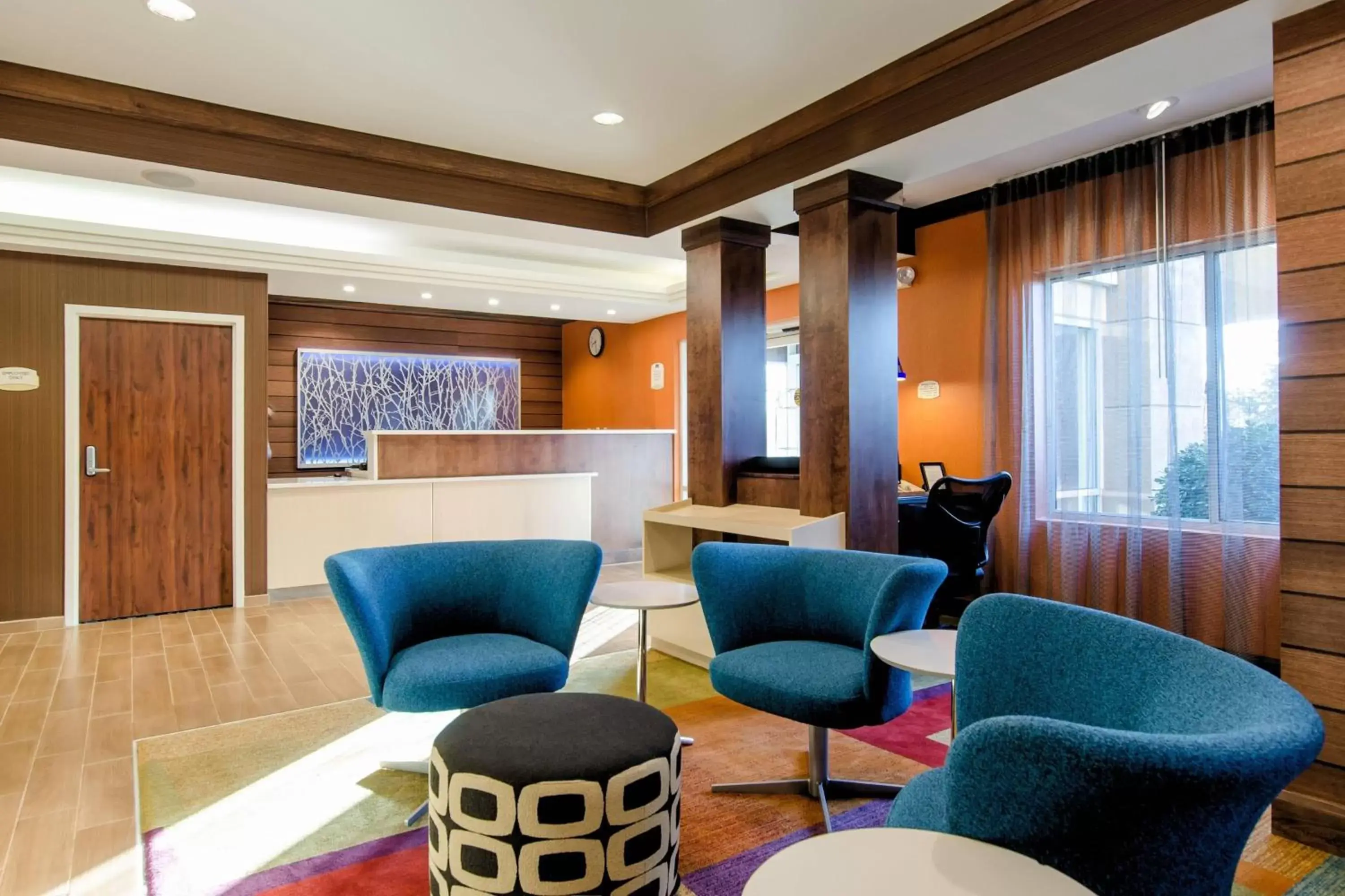 Lobby or reception in Fairfield Inn and Suites by Marriott Potomac Mills Woodbridge