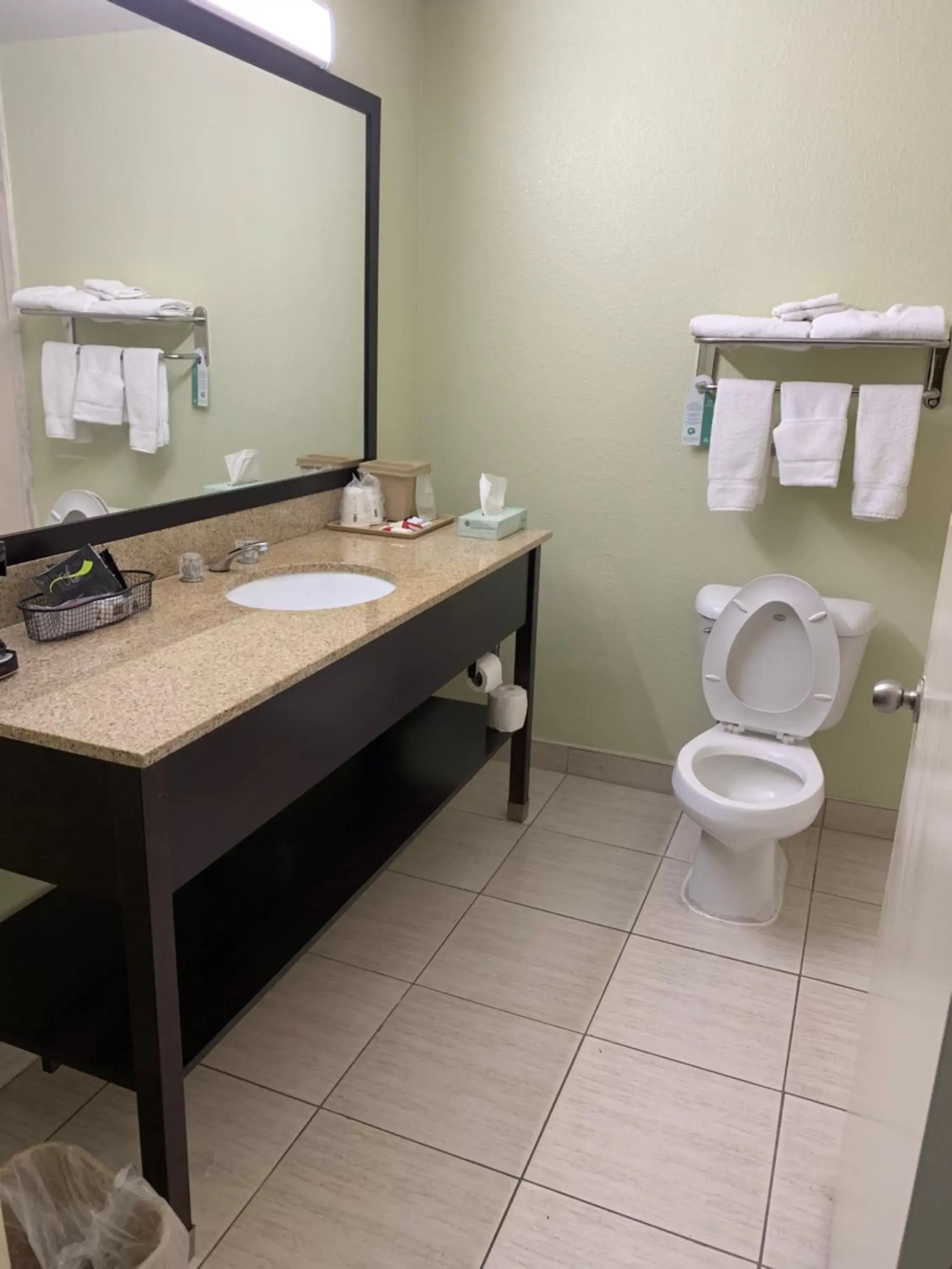 Bathroom in Super 8 by Wyndham Hull Street Midlothian Richmond Area