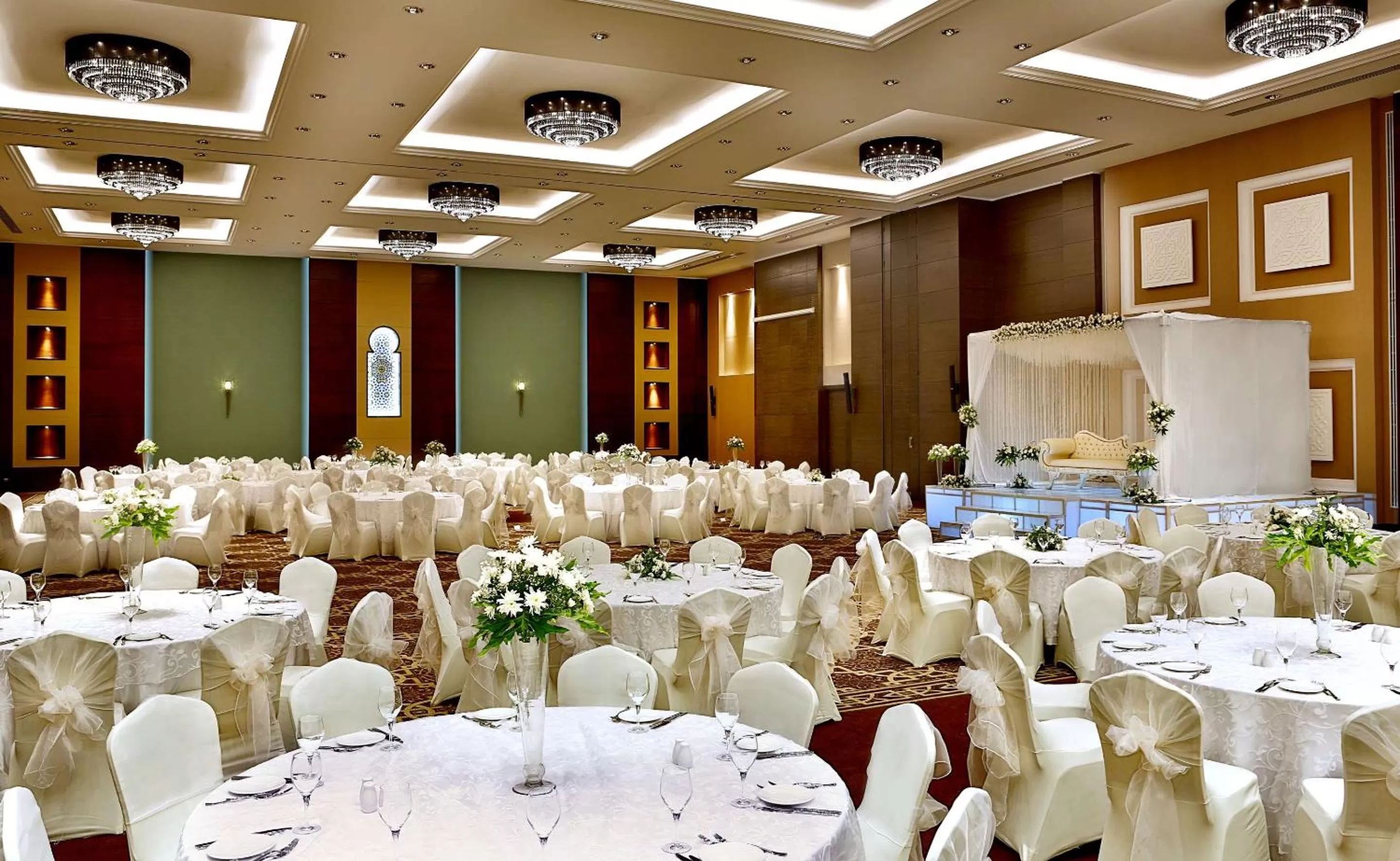 Meeting/conference room in Hilton Alexandria King's Ranch Hotel