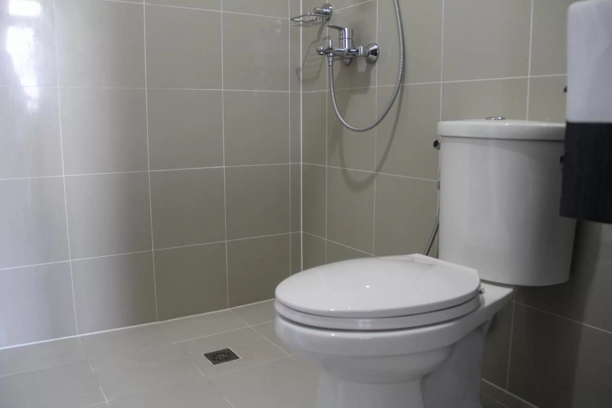 Bathroom in Cubao ManhattanHeights Unit 23D Tower C, 1 BR