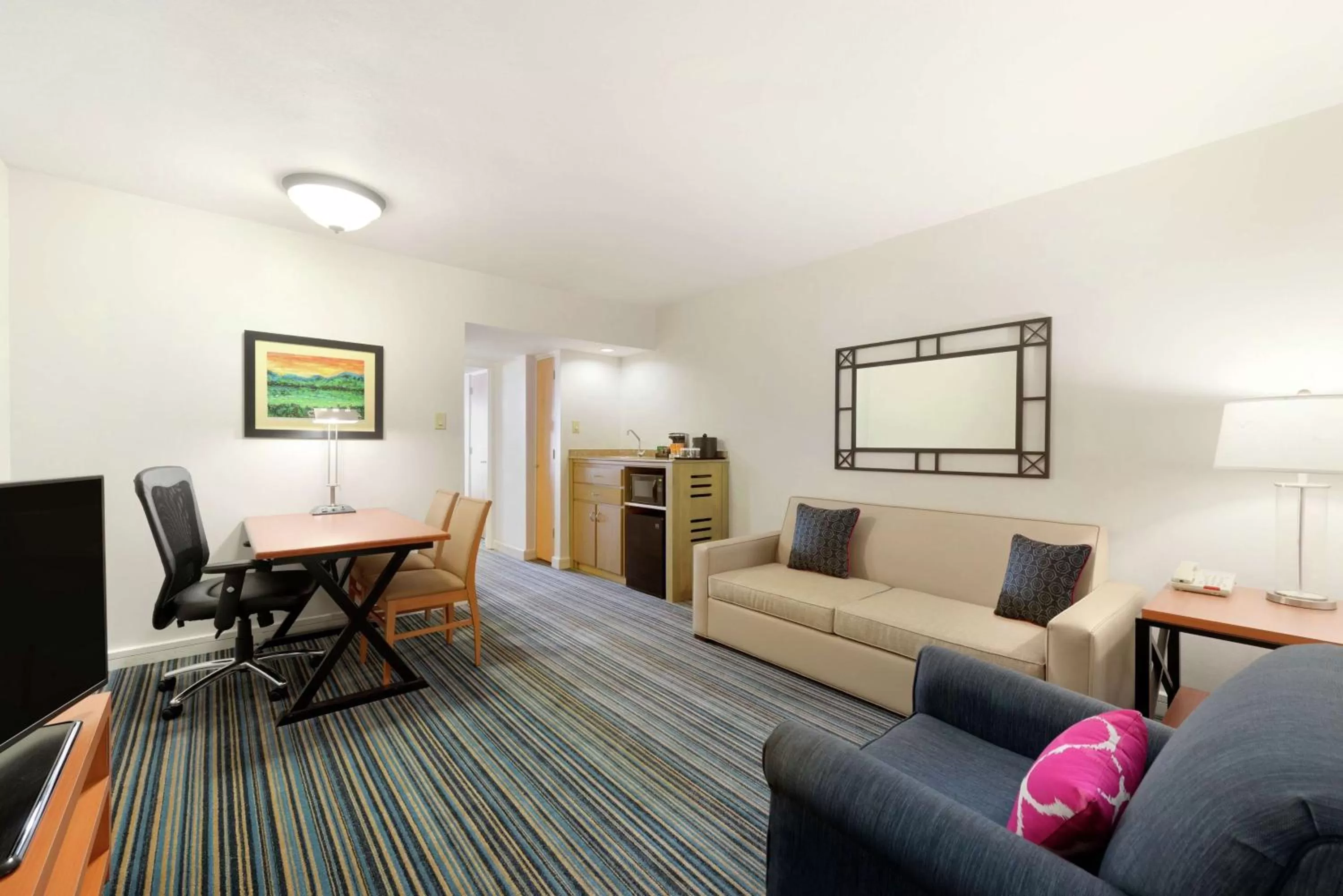 Bedroom in Embassy Suites by Hilton Dorado del Mar Beach Resort