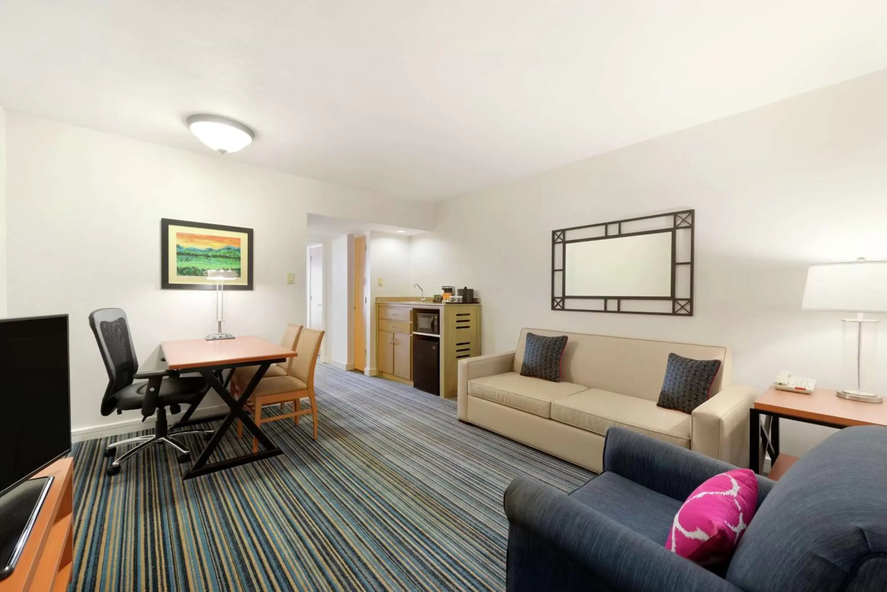 Bedroom, Seating Area in Embassy Suites by Hilton Dorado del Mar Beach Resort