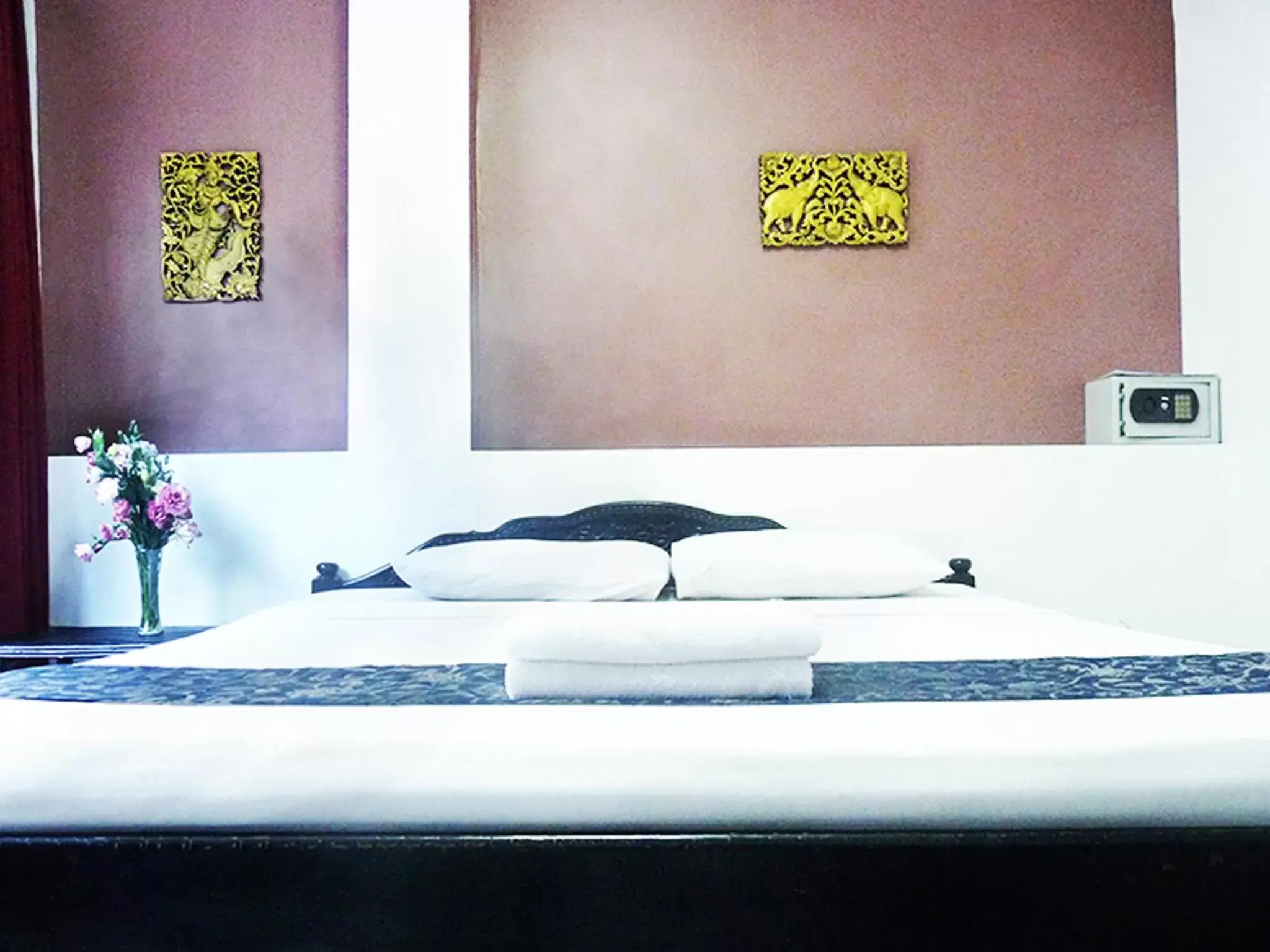 Bed in Angkor International Hotel