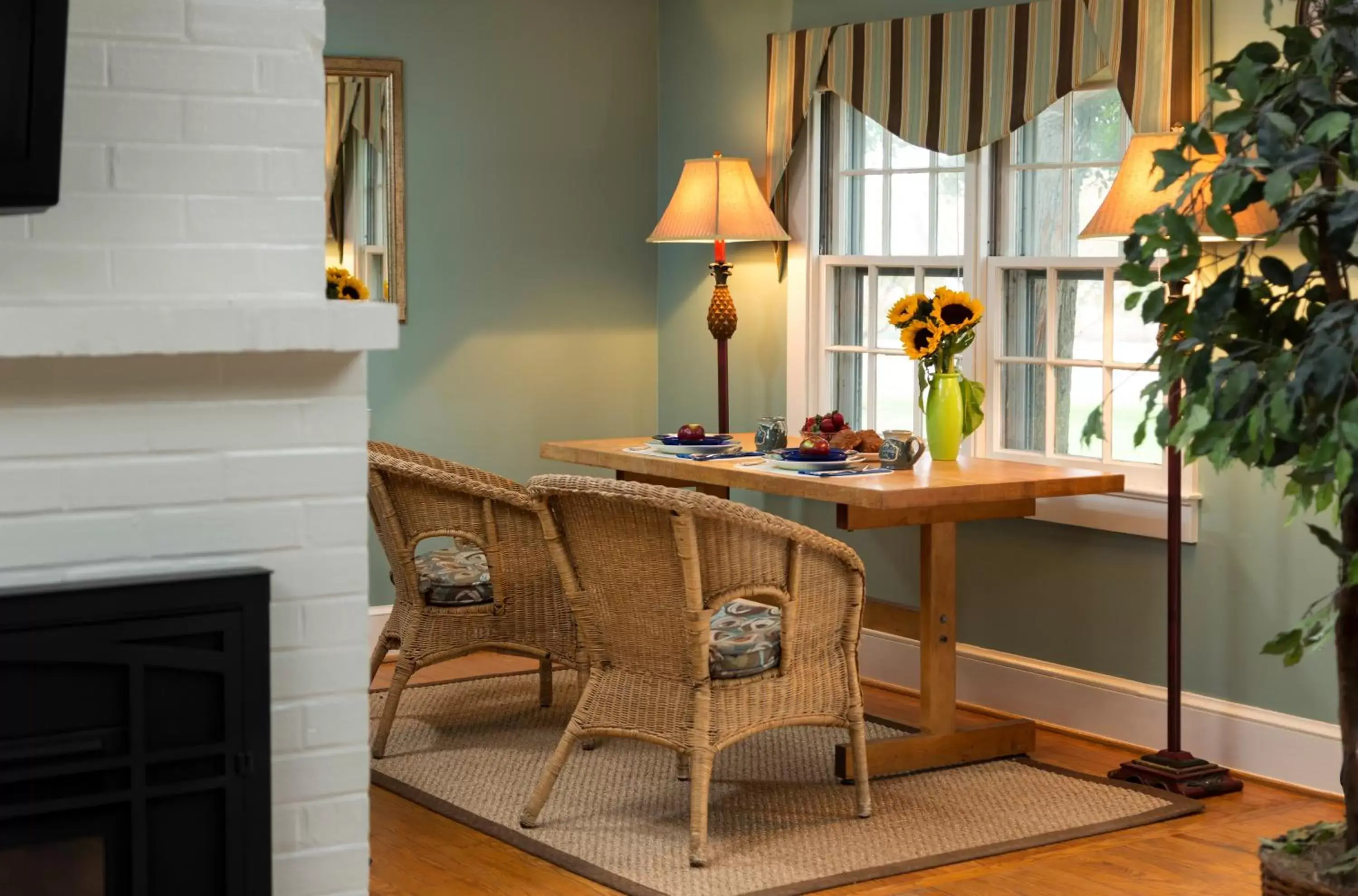 Decorative detail, Seating Area in Inn at Huntingfield Creek