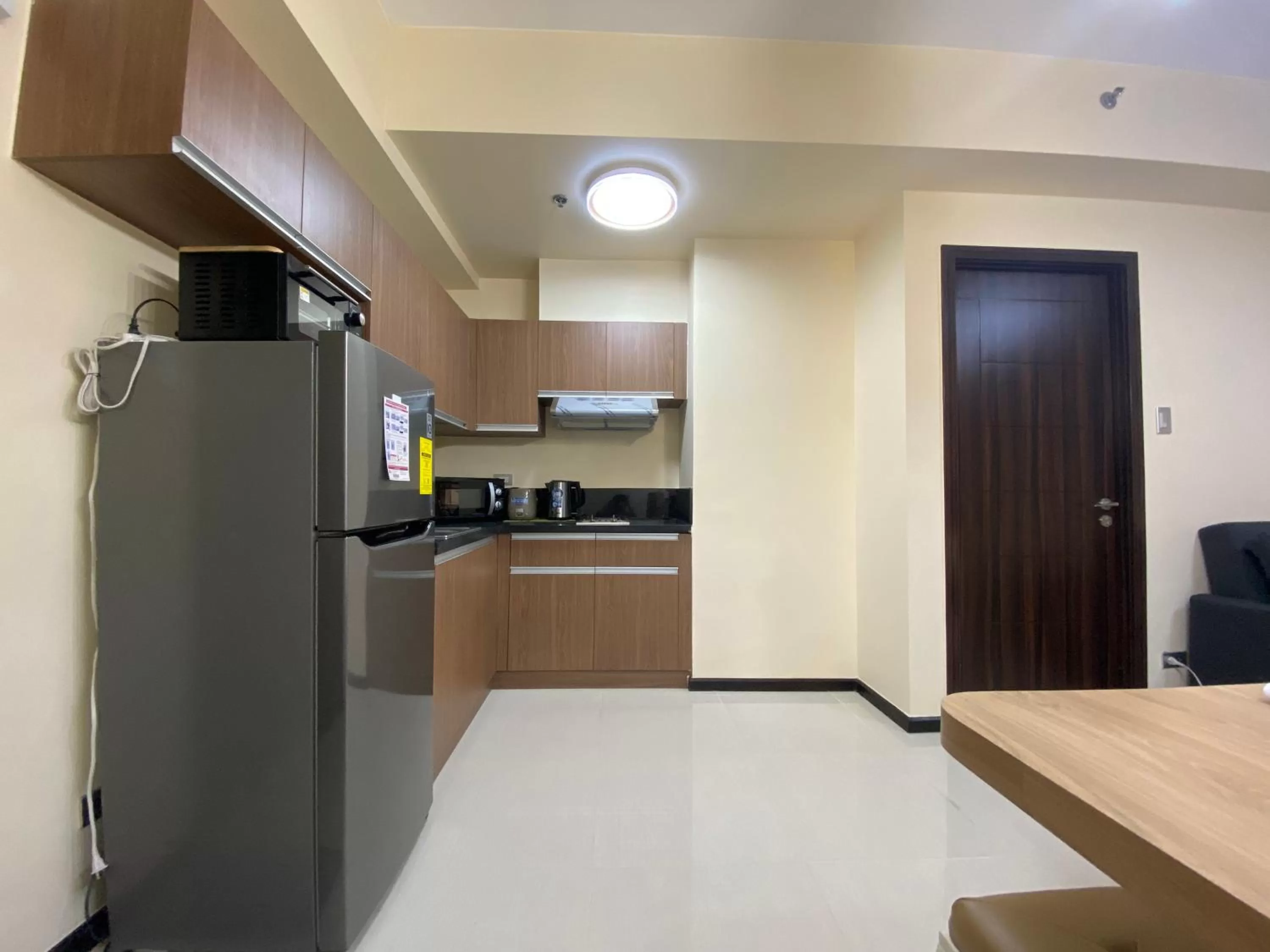 Kitchen/Kitchenette in Le 10 The Radiance Manila Bay