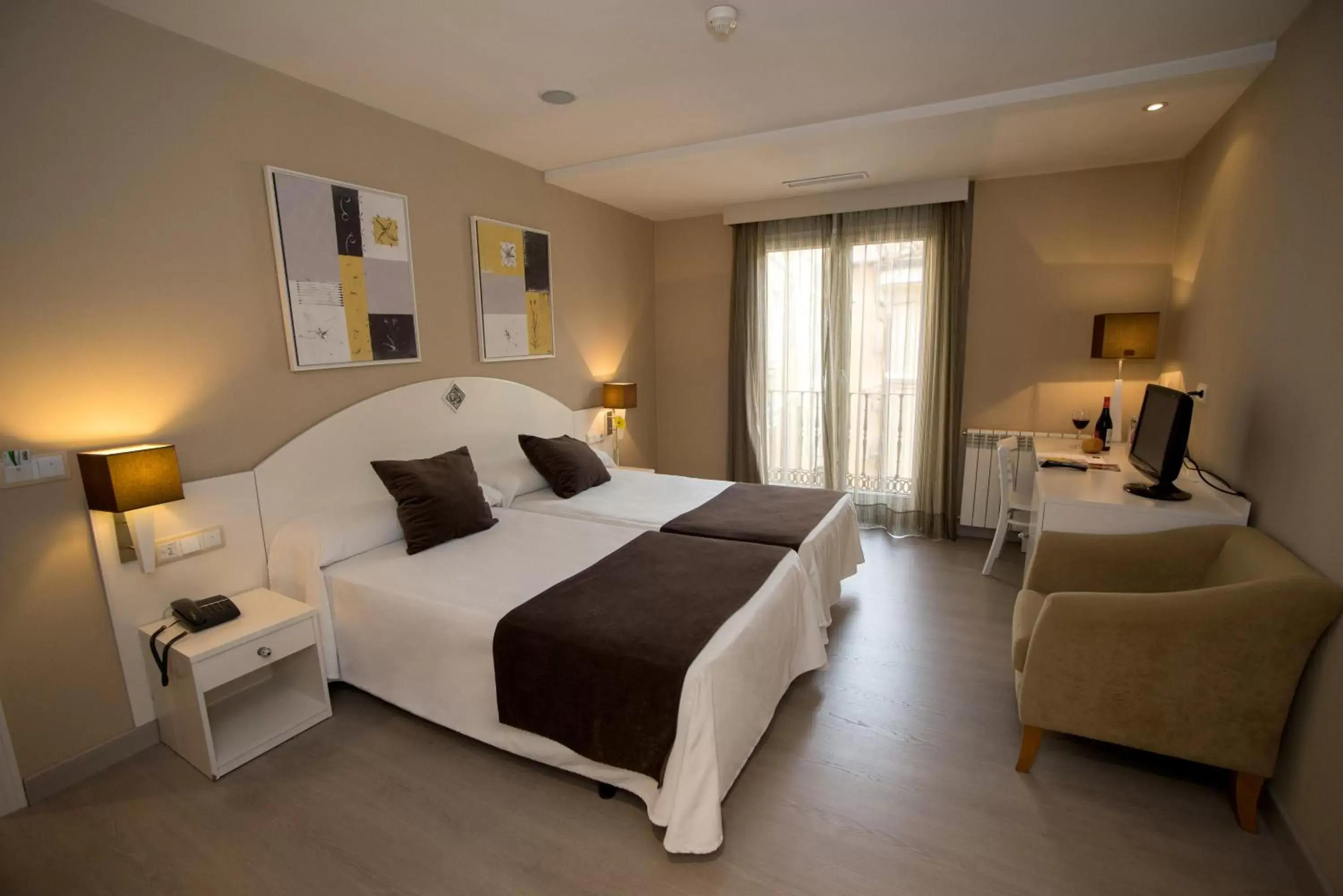 Bed, Room Photo in Sercotel Torico Plaza