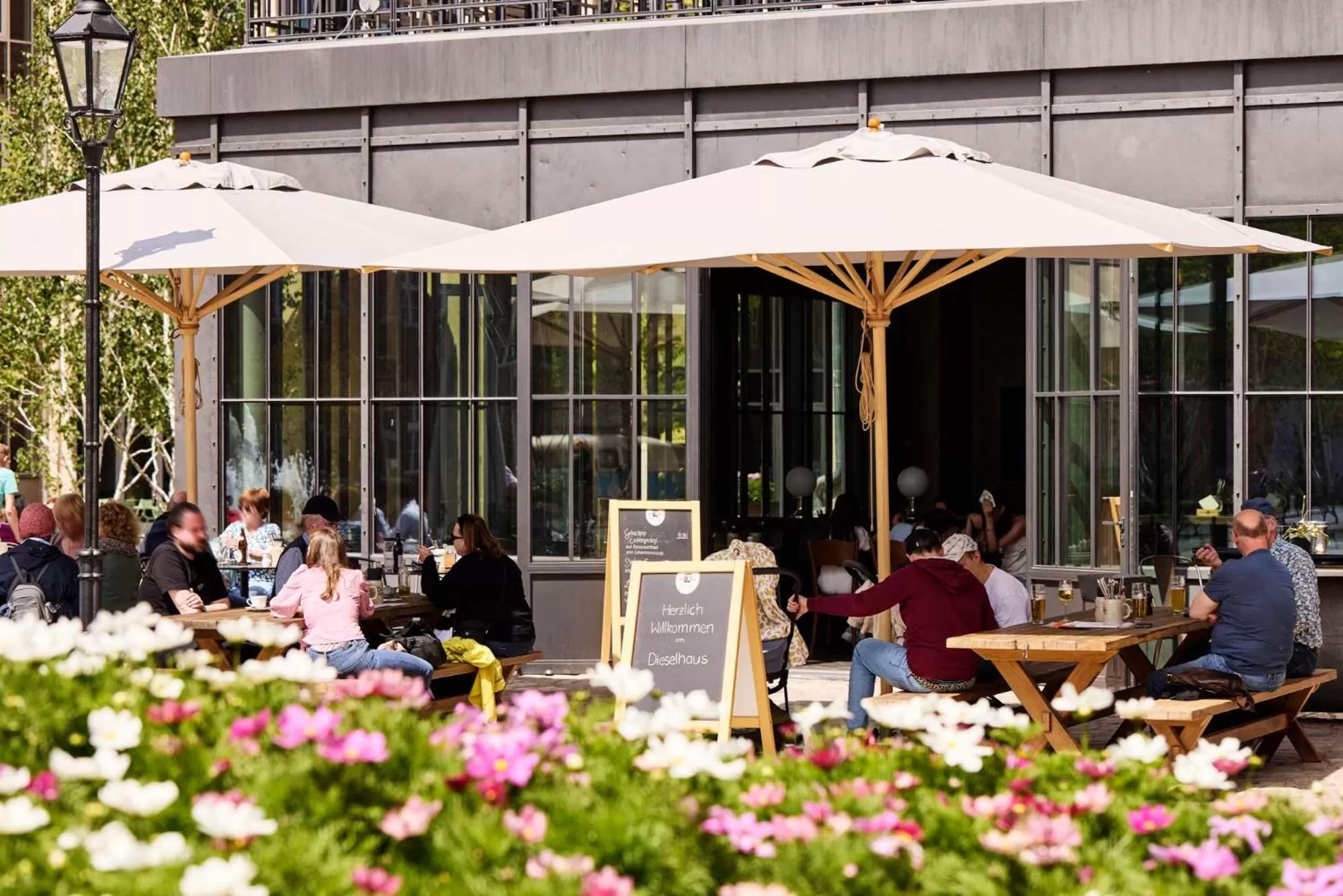 Restaurant/places to eat in Telegraphenamt