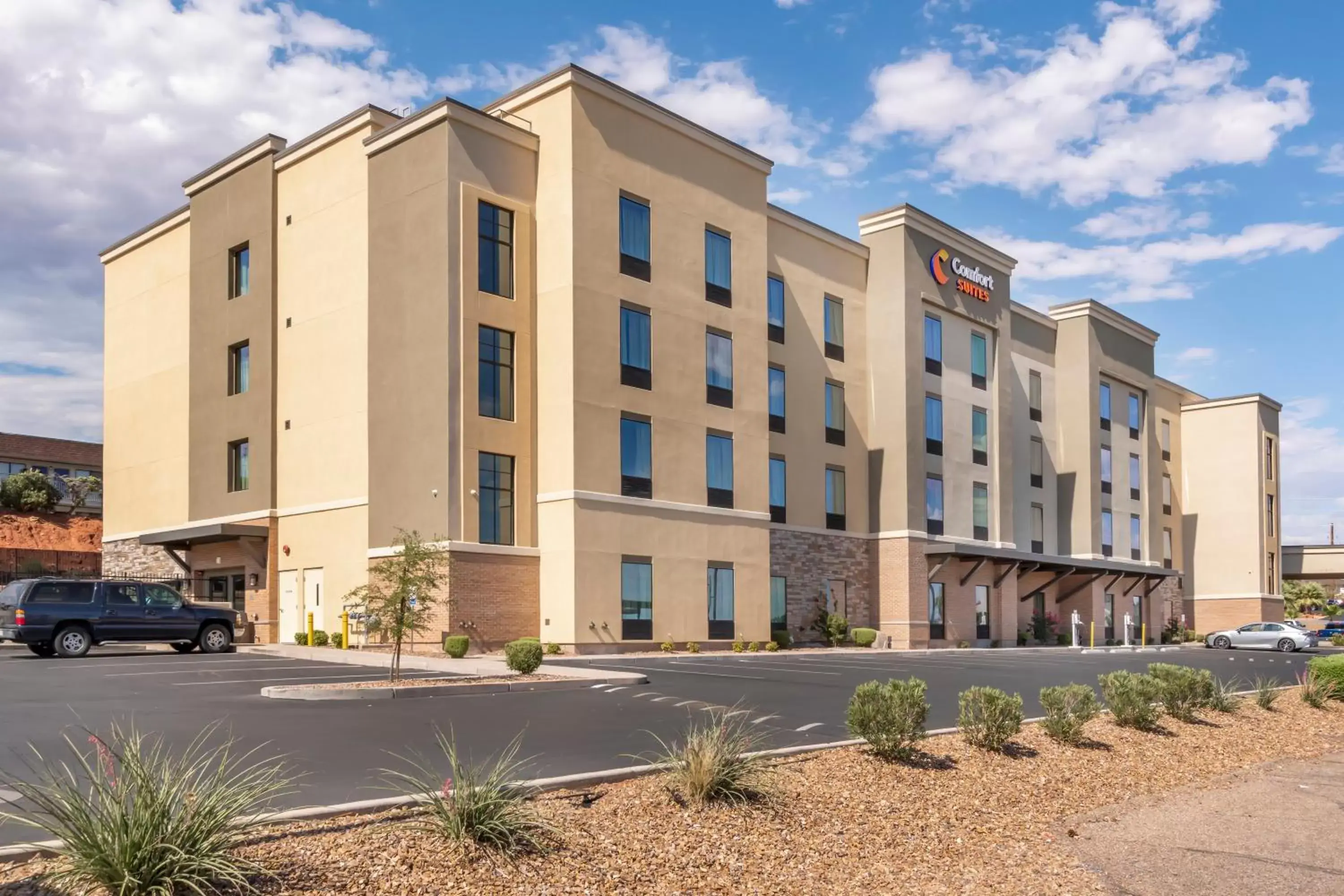 Property Building in Comfort Suites St George - University Area