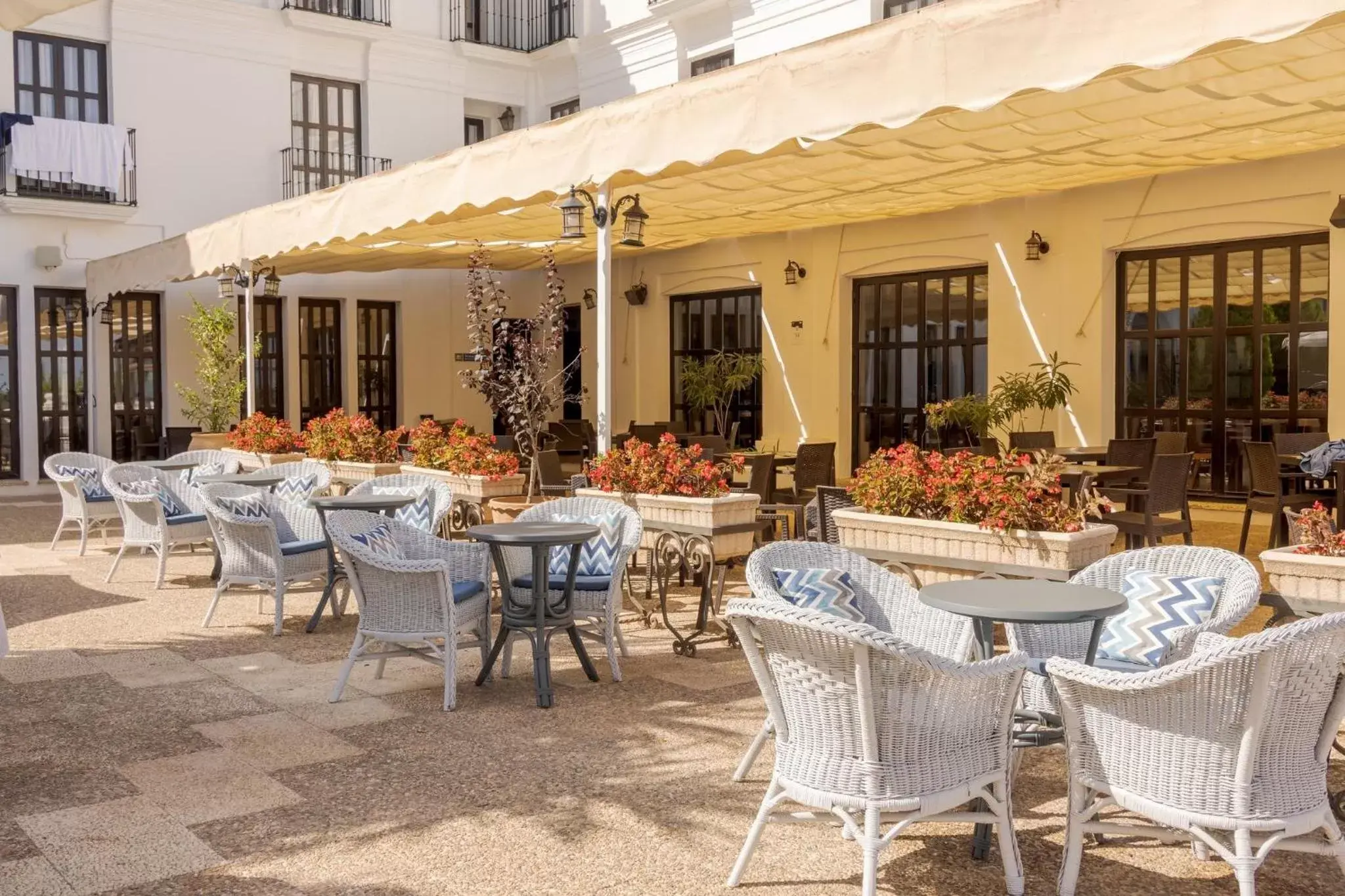 Balcony/Terrace, Restaurant/Places to Eat in Ilunion Hacienda de Mijas