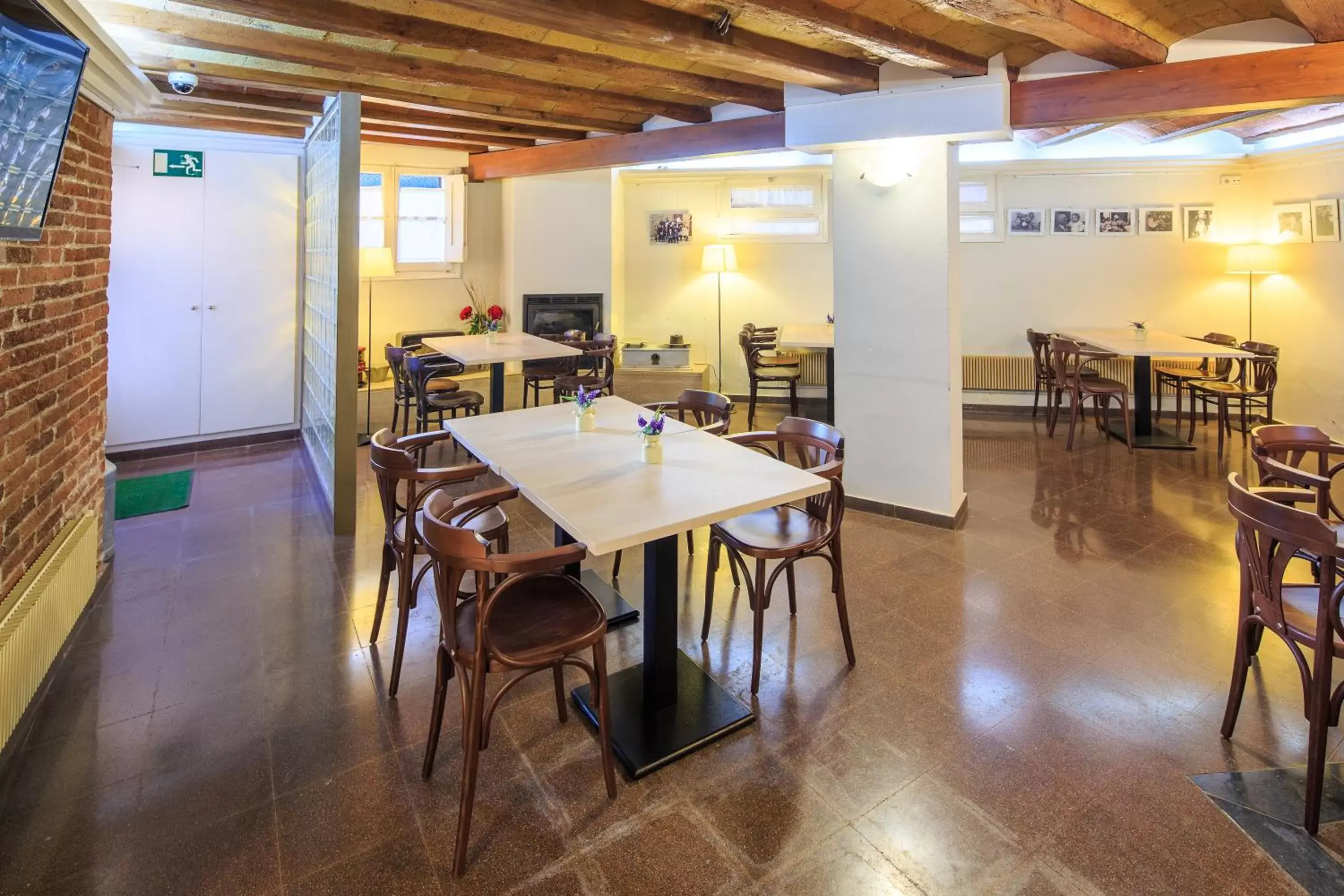 Restaurant/Places to Eat in Hotel Ripoll