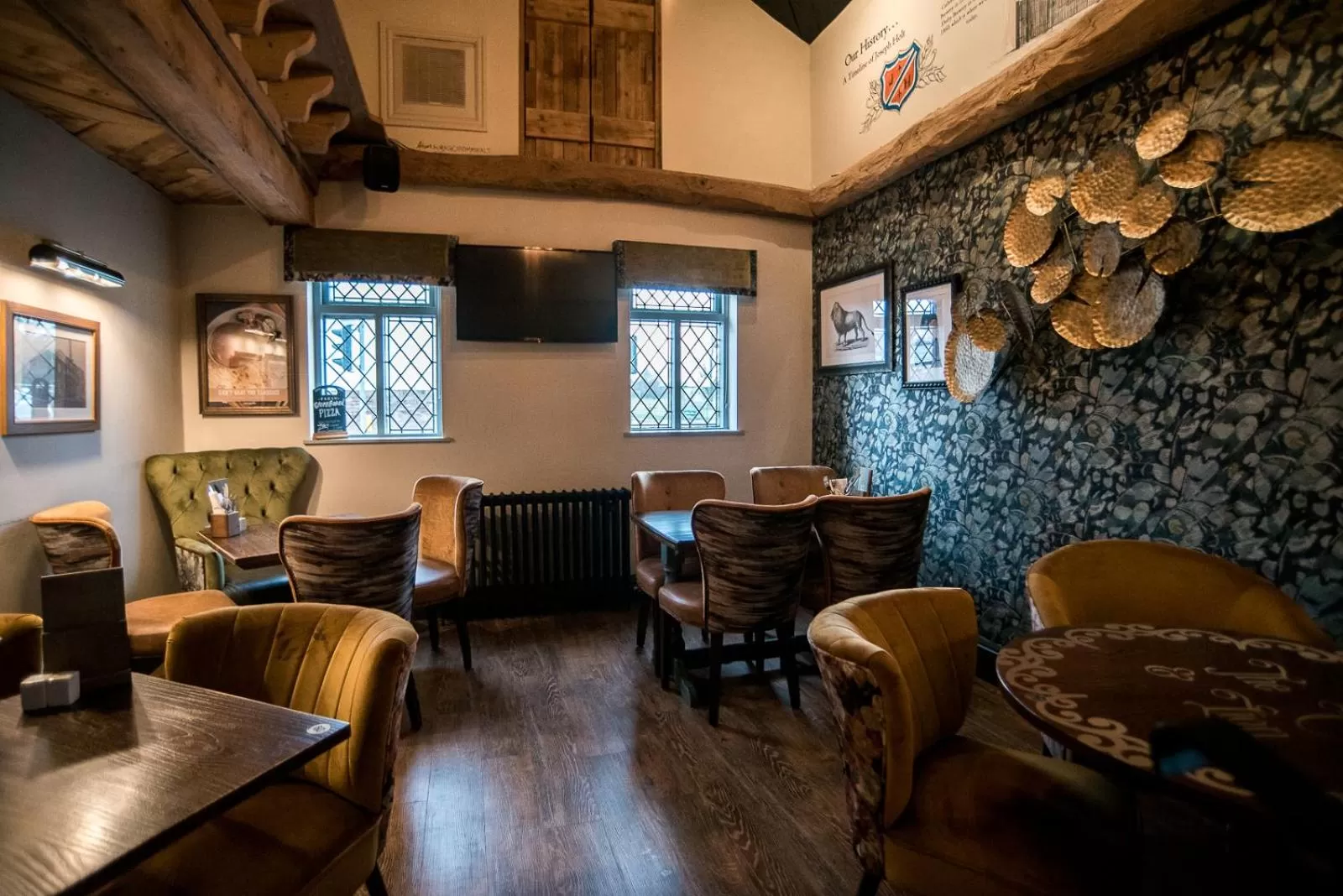 Seating area in Cat & Lion Country Pub and Hotel