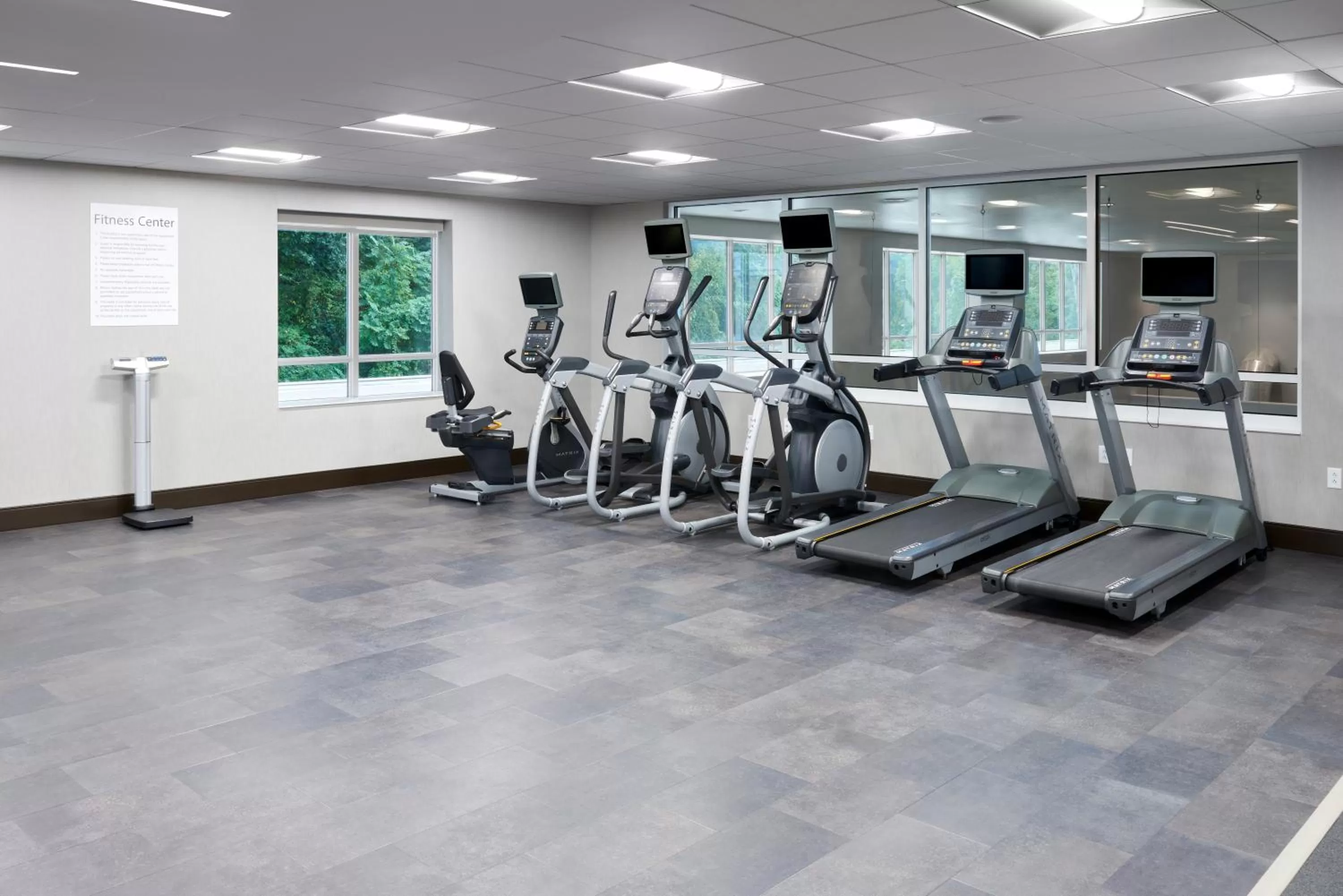 Fitness centre/facilities in Holiday Inn & Suites Philadelphia W - Drexel Hill by IHG