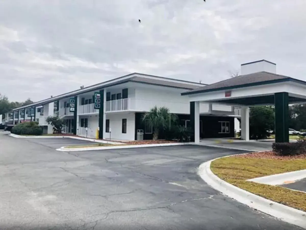 Property Building in Quality Inn At Eglin AFB