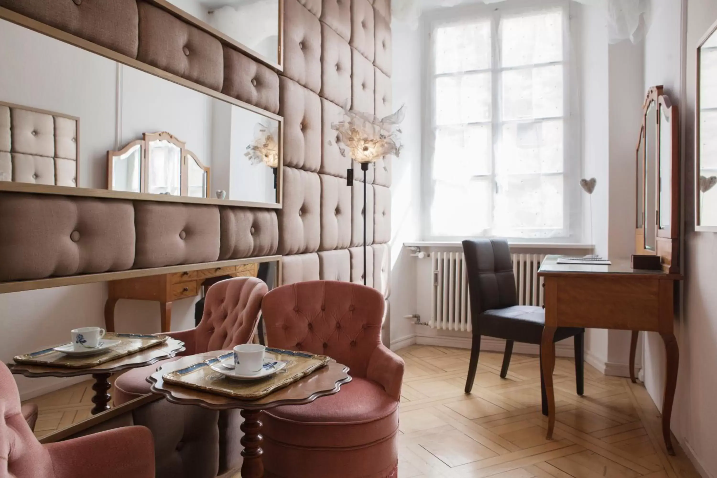 Seating Area in Caffè dell'Arte Boutique Rooms