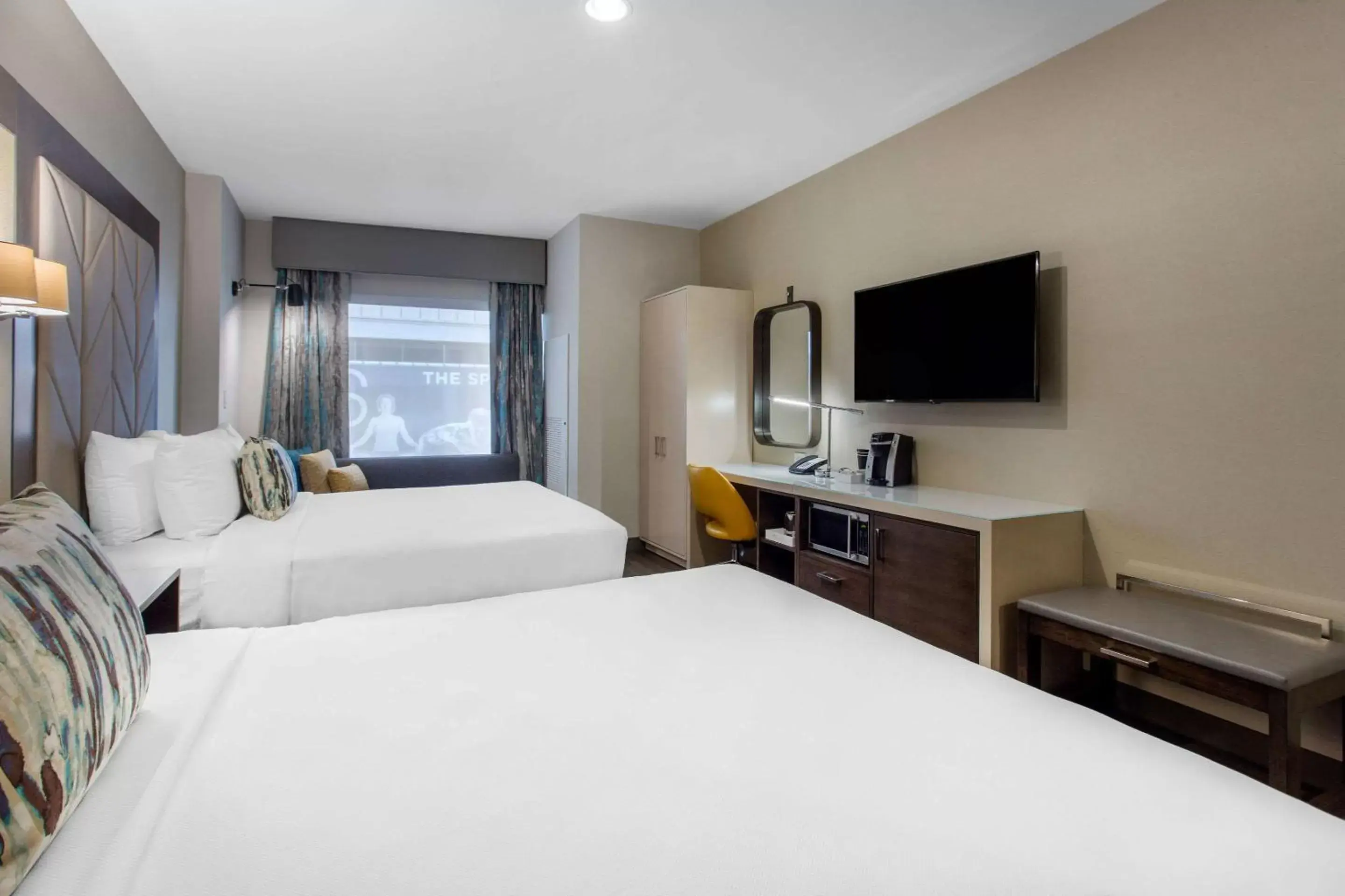Photo of the whole room, Bed in Cambria Hotel Philadelphia Downtown Center City