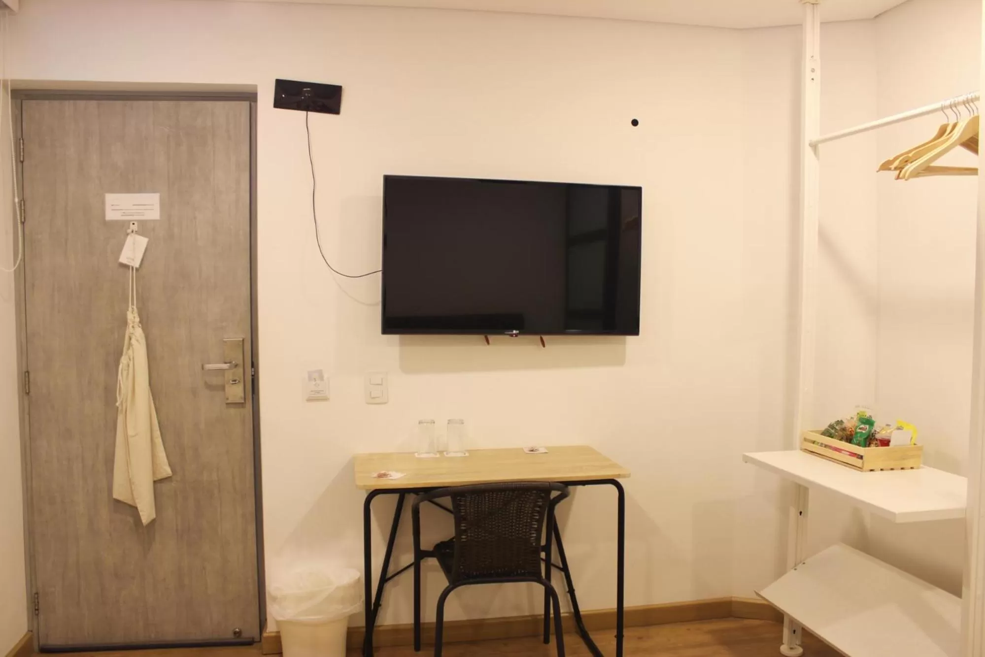 TV and multimedia in 574 Hotel