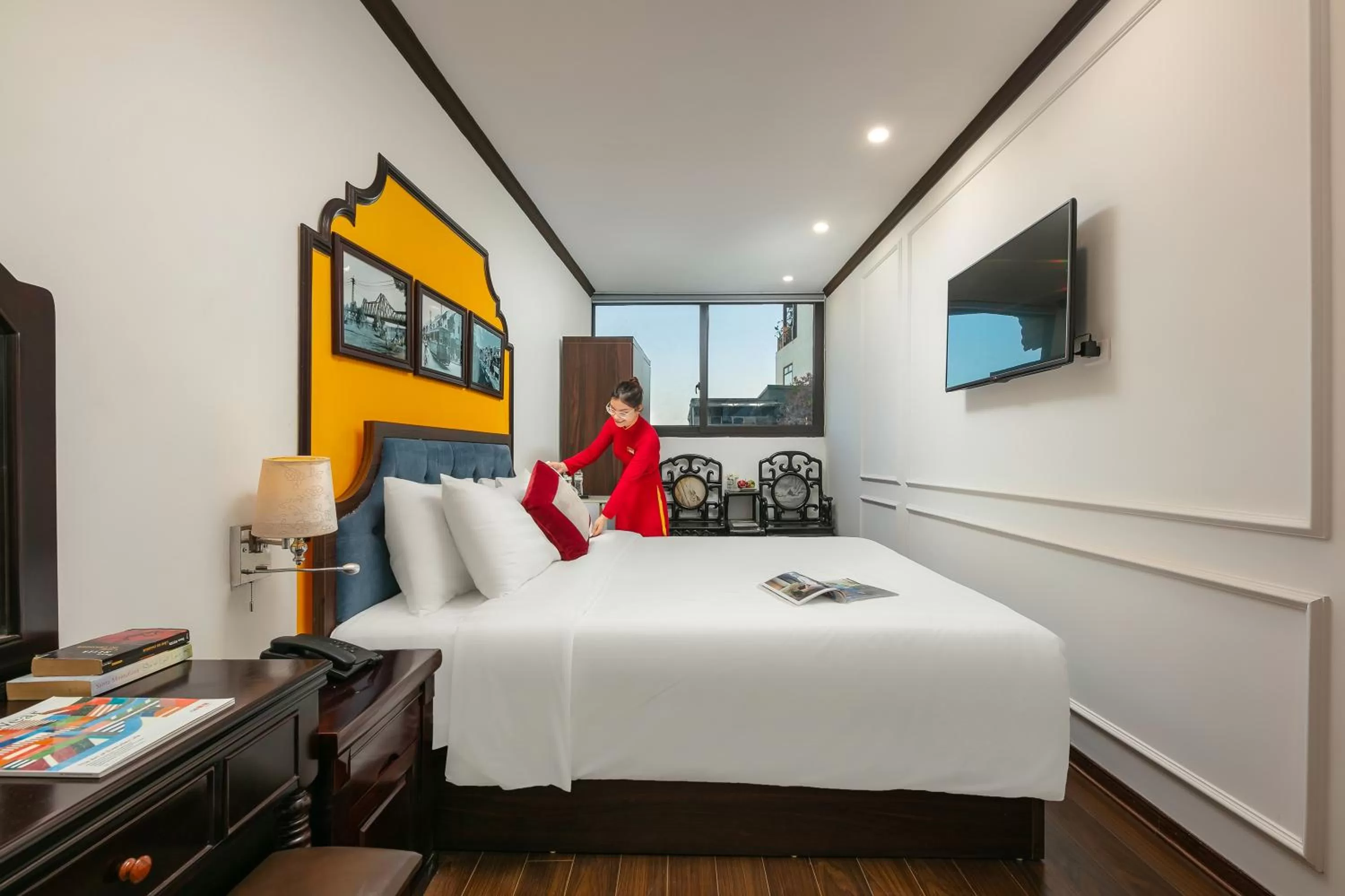 Bed in Silk Castle Hotel & Spa - Hanoi Old quarter