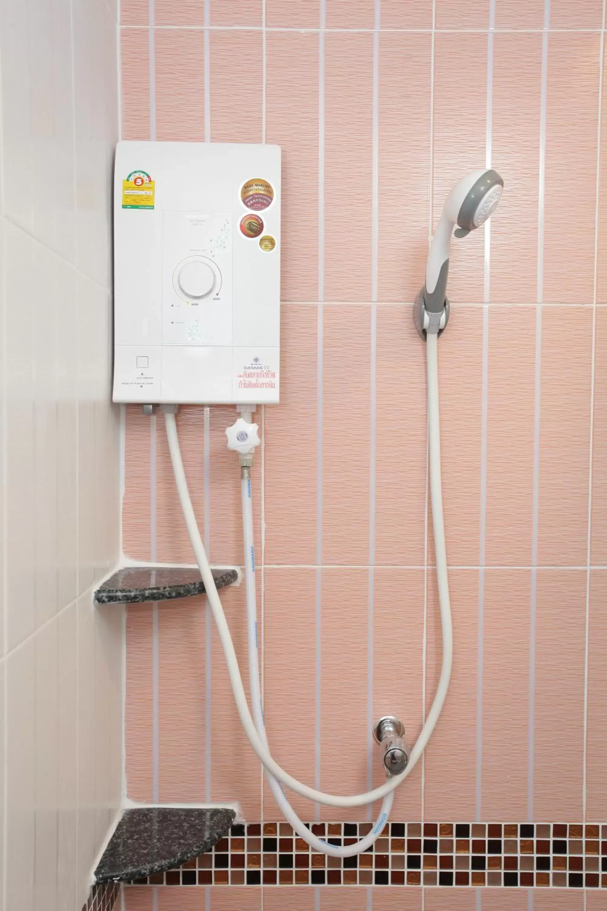 Shower, Bathroom in U Duay Gan Garden Home