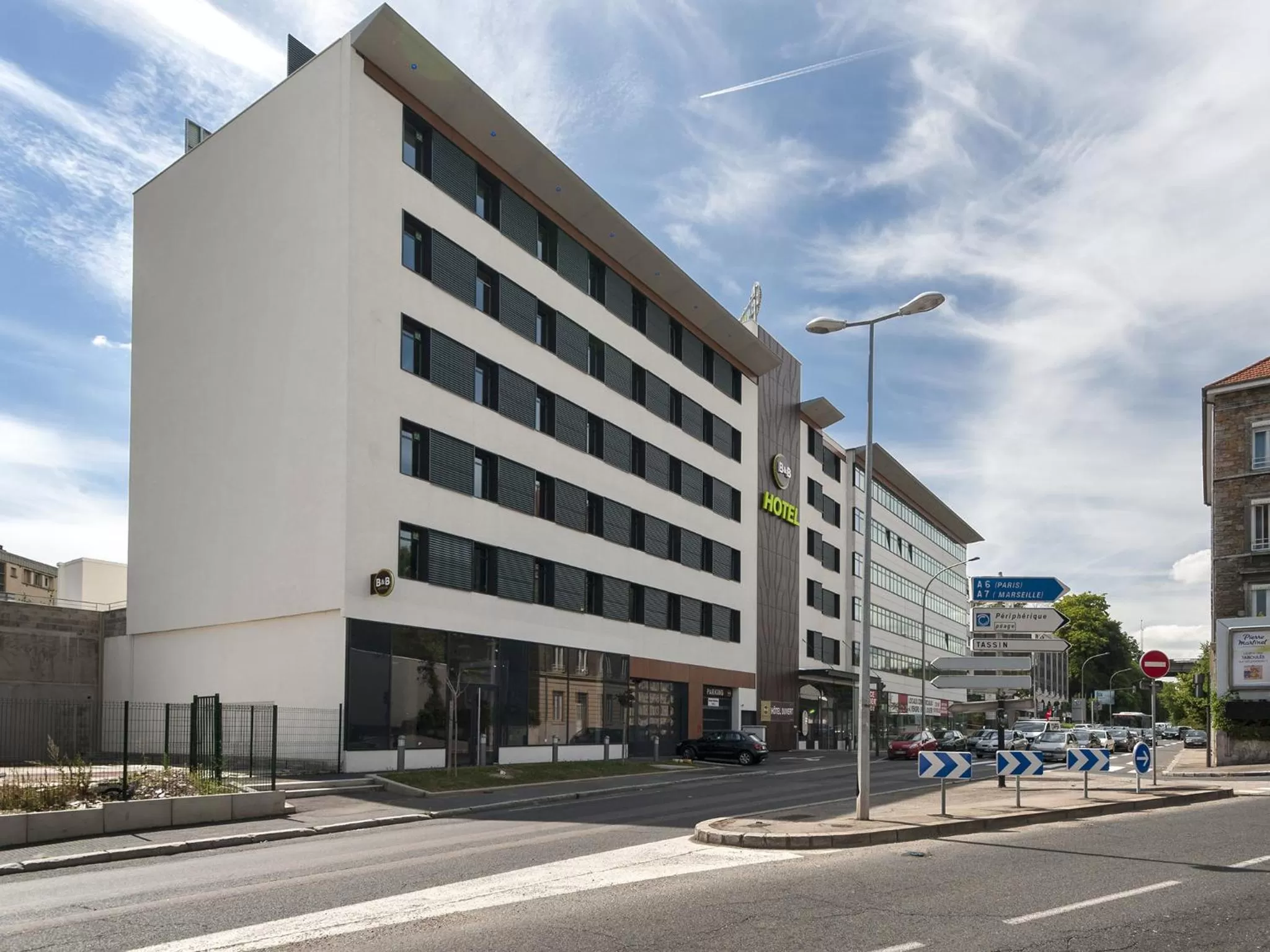 Property building in B&B HOTEL Lyon Ouest Tassin