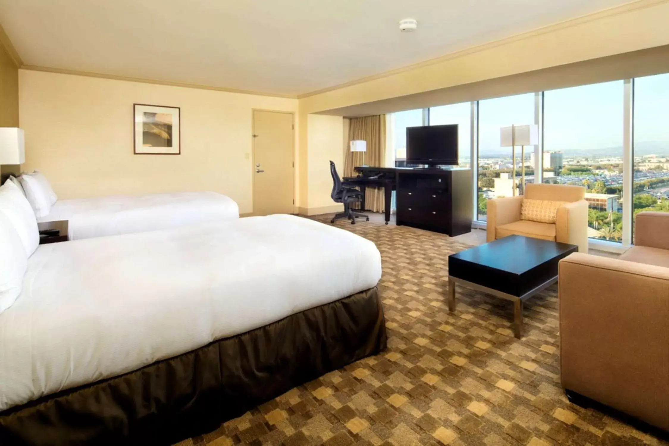 Bed in Hilton Anaheim