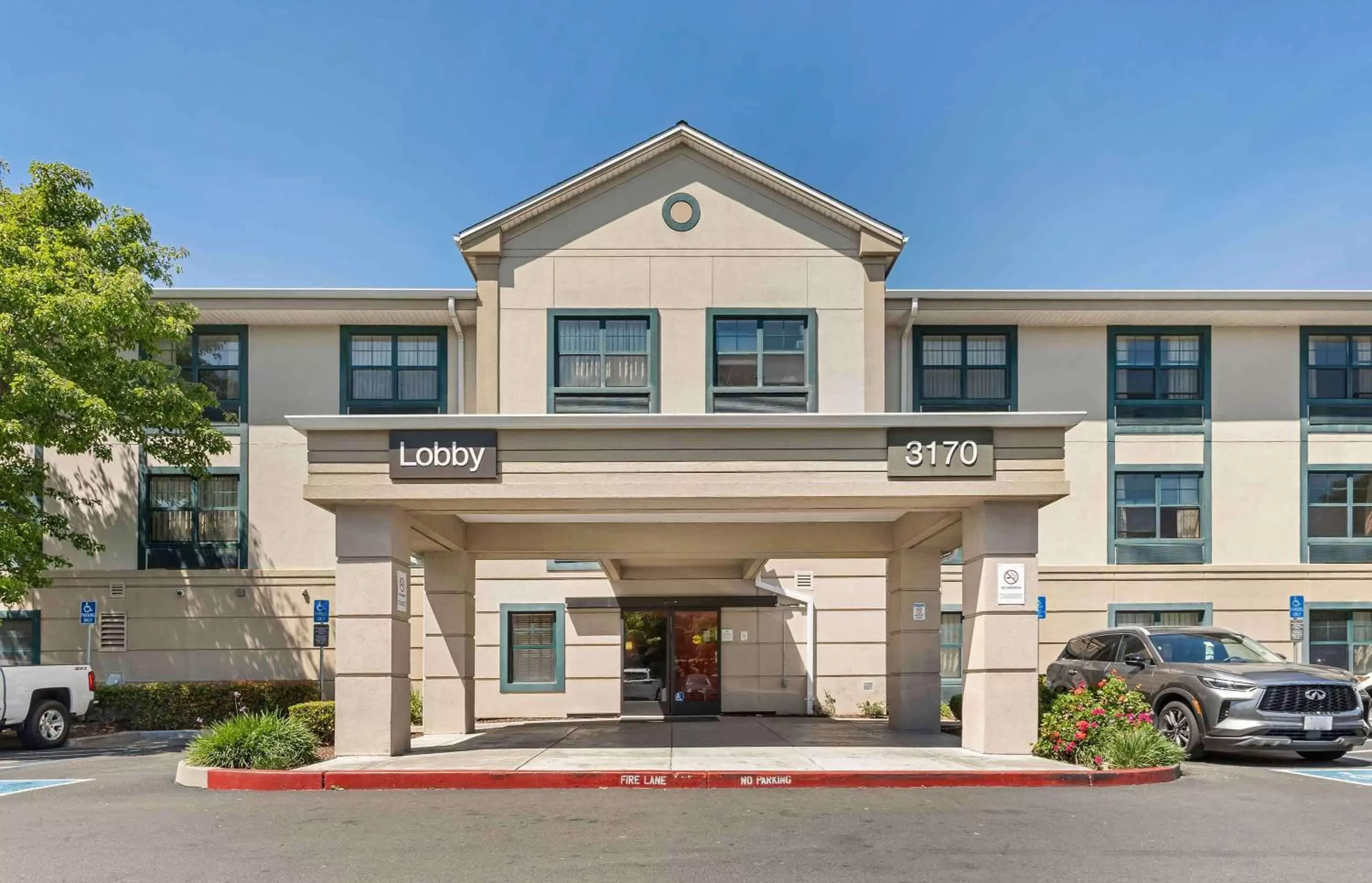 Property Building in Extended Stay America Suites - Richmond - Hilltop Mall
