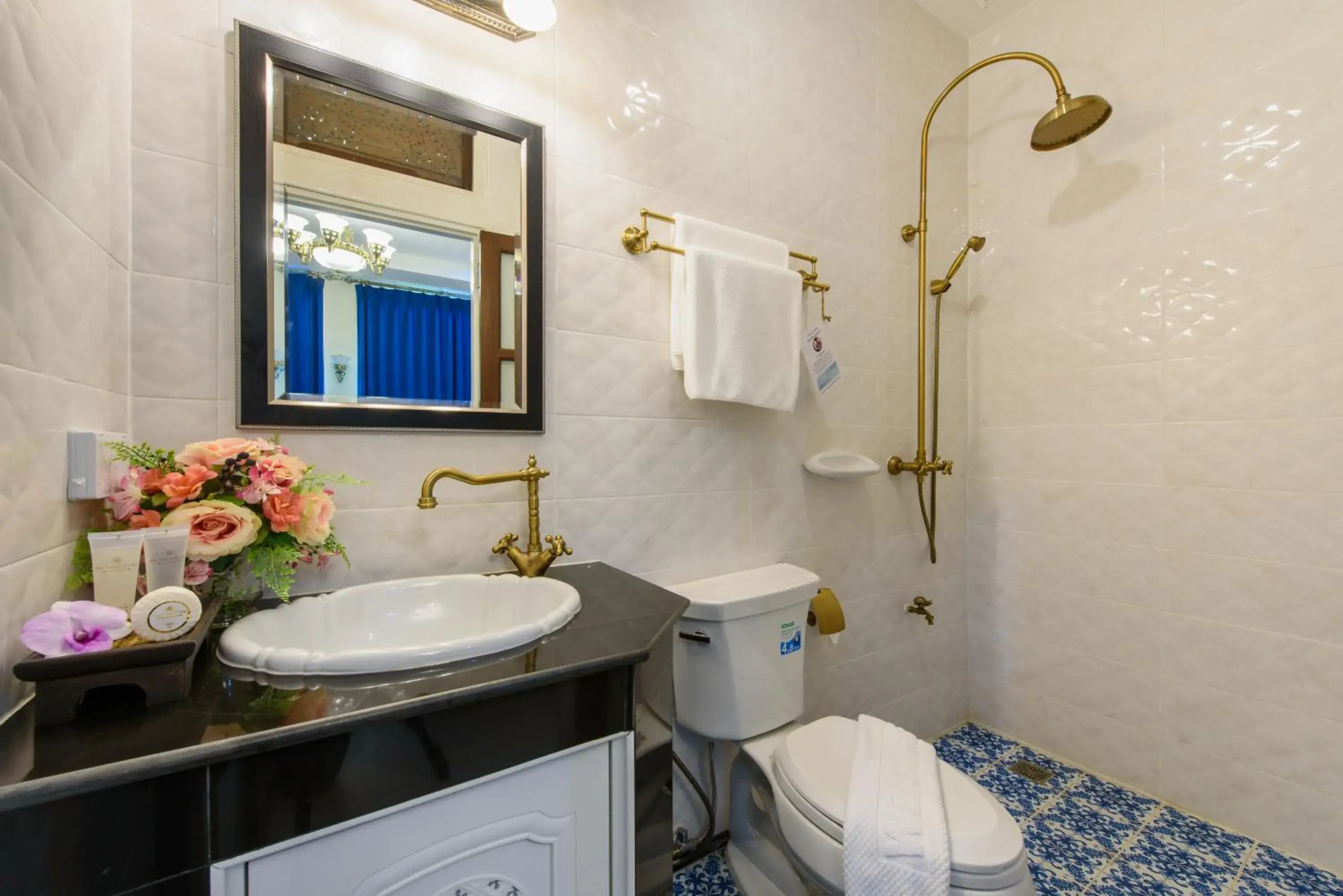Shower, Bathroom in The Velvet Orchid
