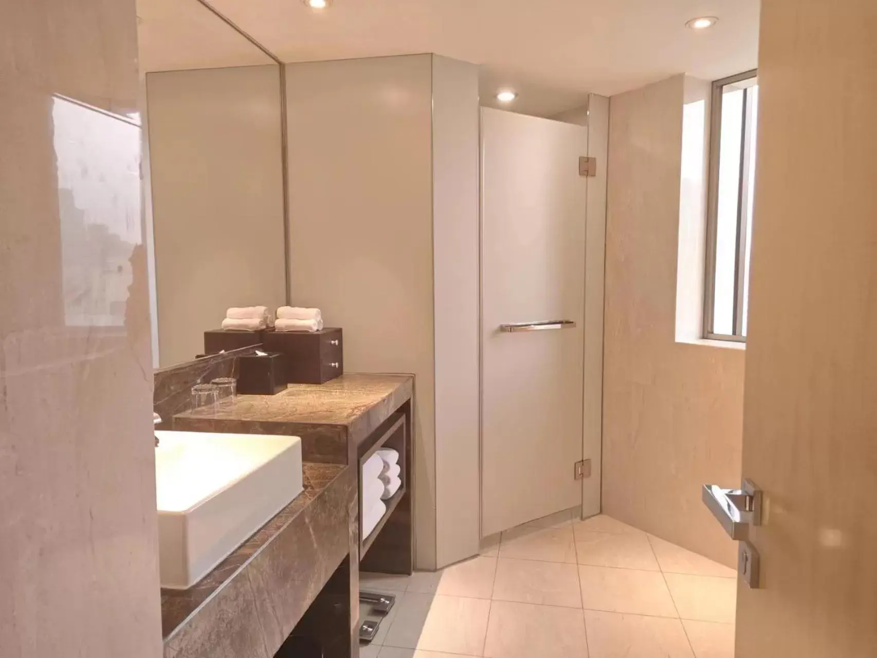 Bathroom in Courtyard By Marriott Shanghai Pudong